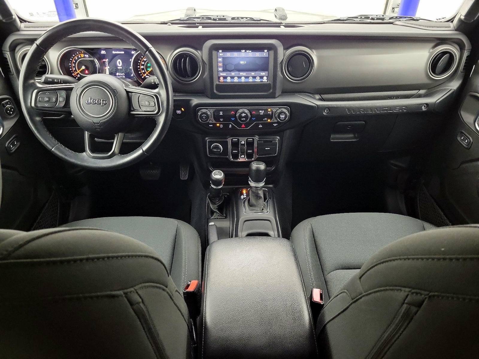 2022 Jeep Wrangler Unlimited Willys - Photo 10