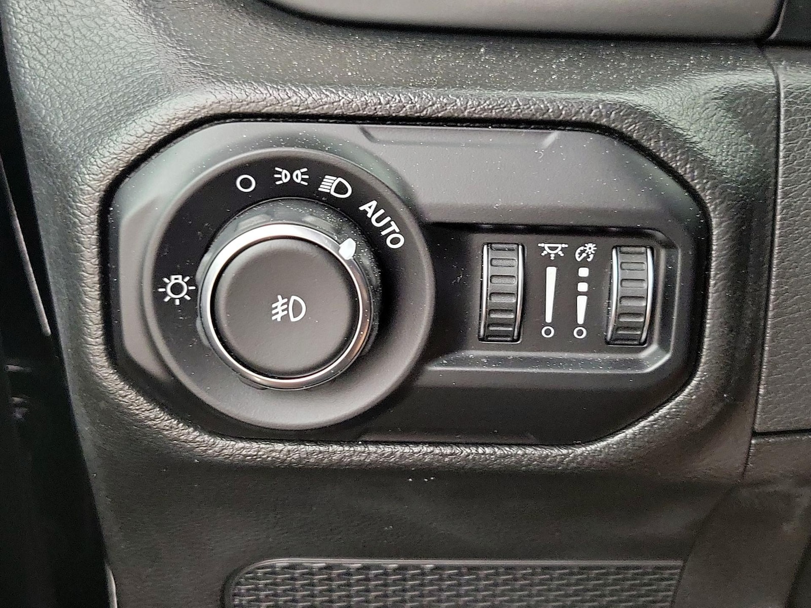 2022 Jeep Wrangler Unlimited Willys - Photo 14
