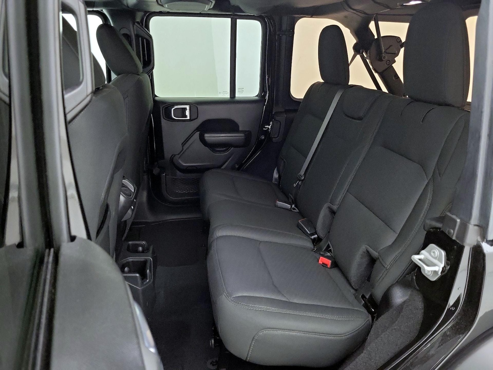 2022 Jeep Wrangler Unlimited Willys - Photo 20