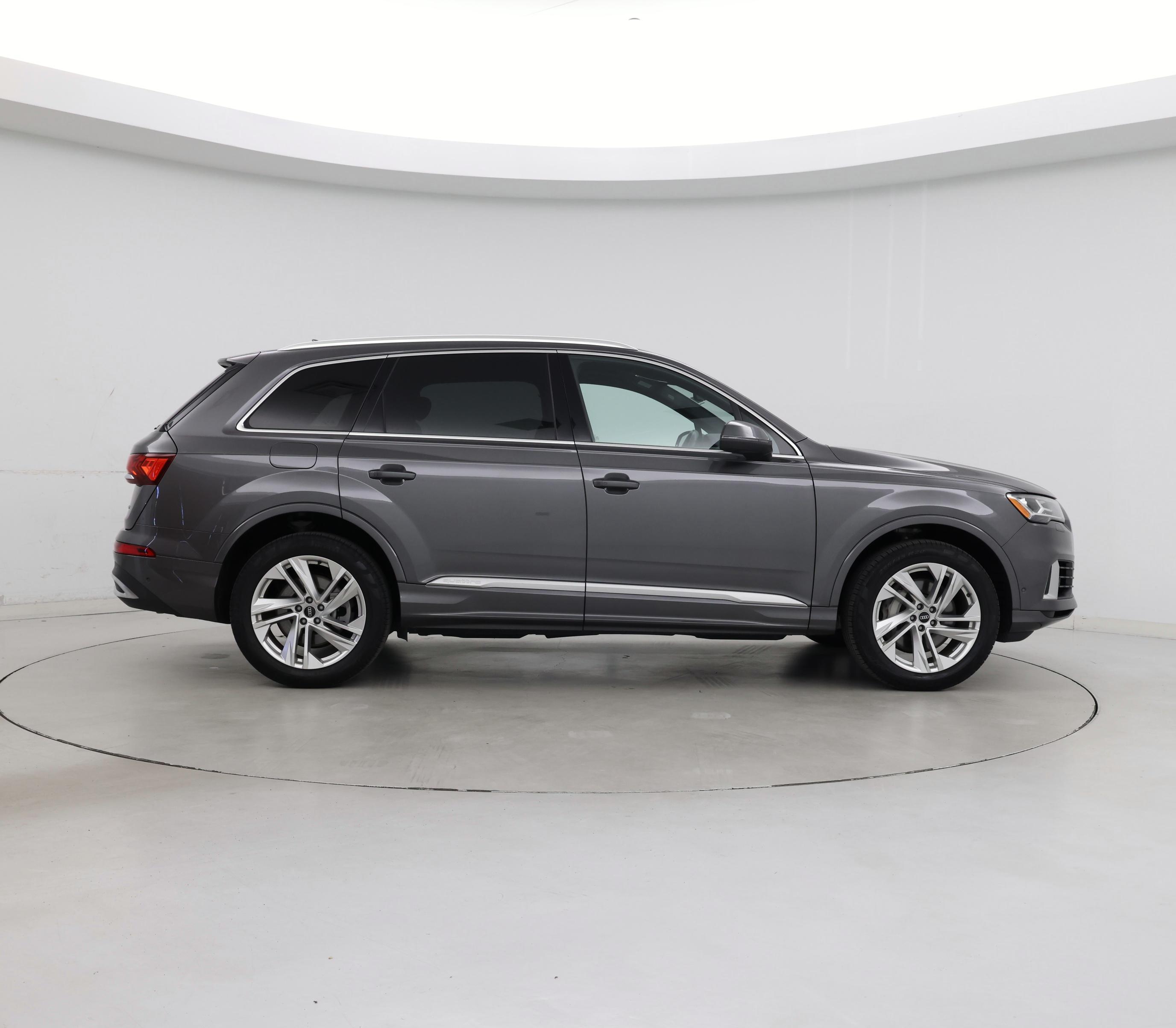 Thumbnail: 2021 Audi Q7 - 7