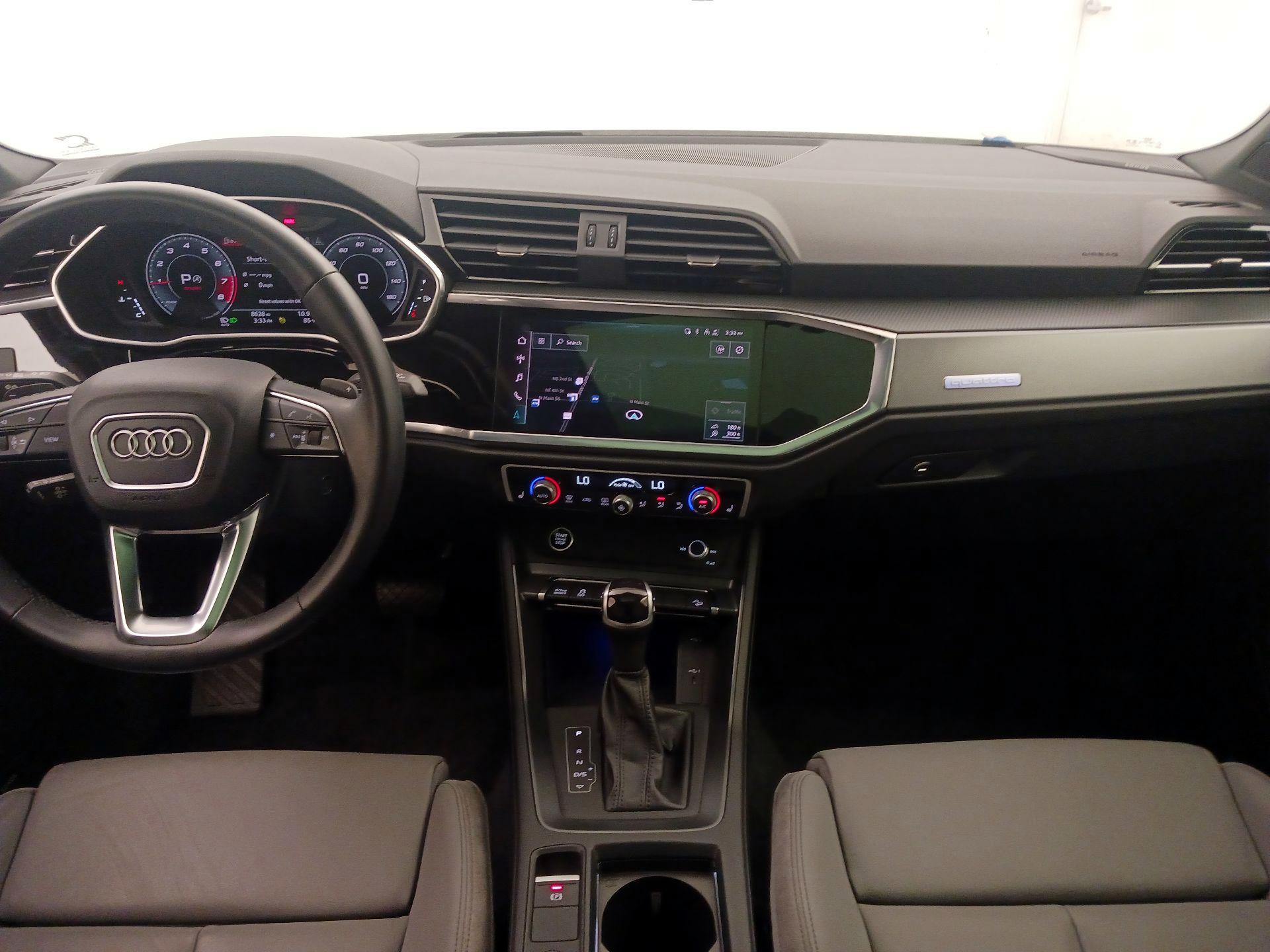 Thumbnail: 2022 Audi Q3 - 9