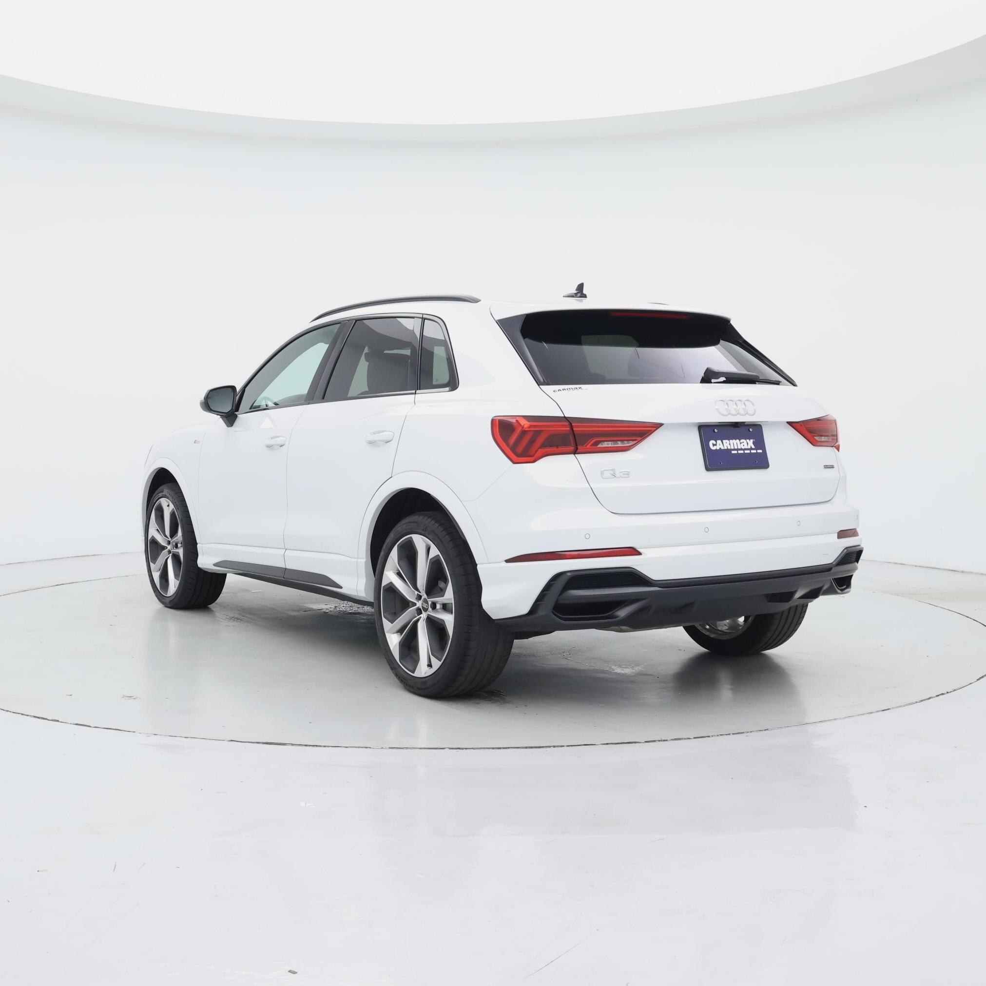 Thumbnail: 2022 Audi Q3 - 2