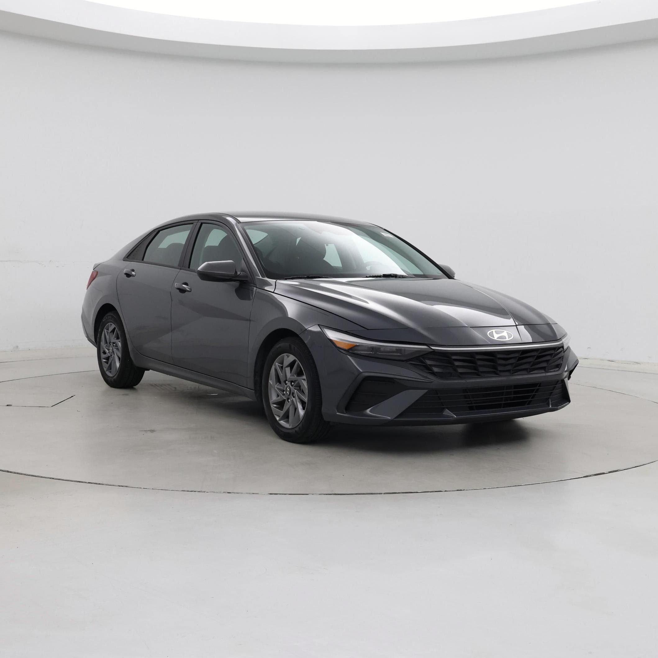 Gray 2024 Hyundai Elantra SEL FWD Sedan Front-Wheel Drive Automatic