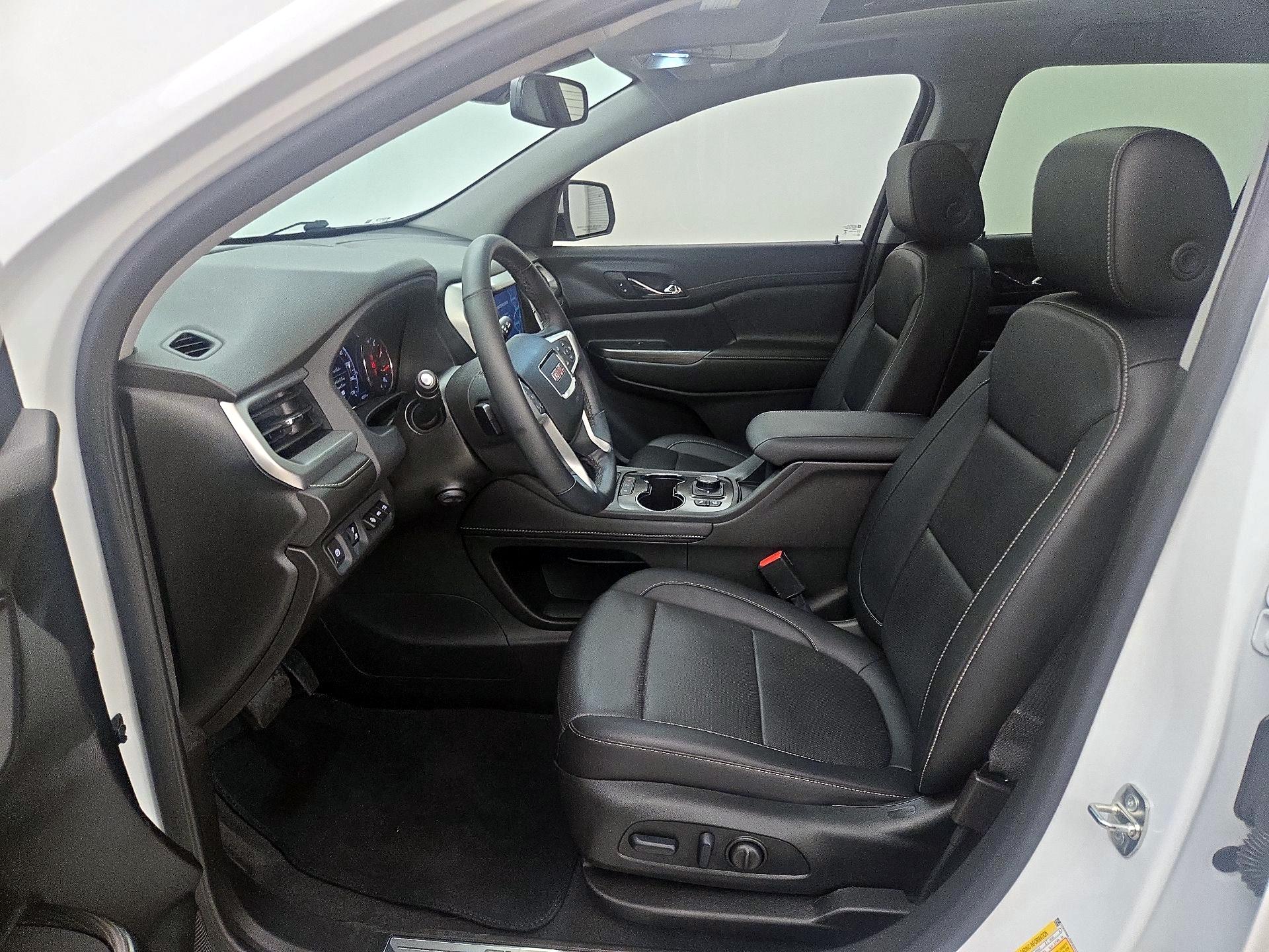 Thumbnail: 2023 GMC Acadia - 11