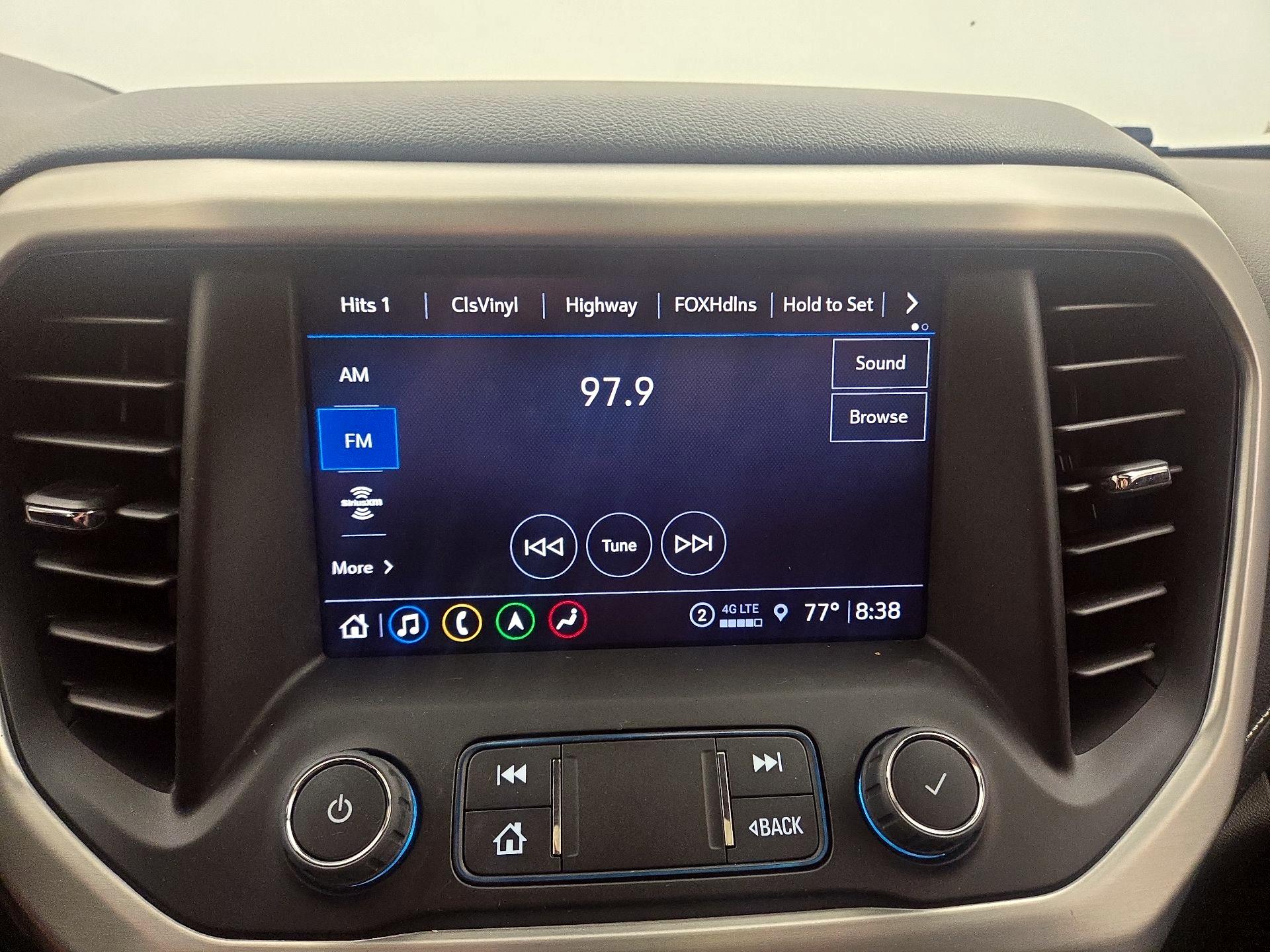 Thumbnail: 2023 GMC Acadia - 16