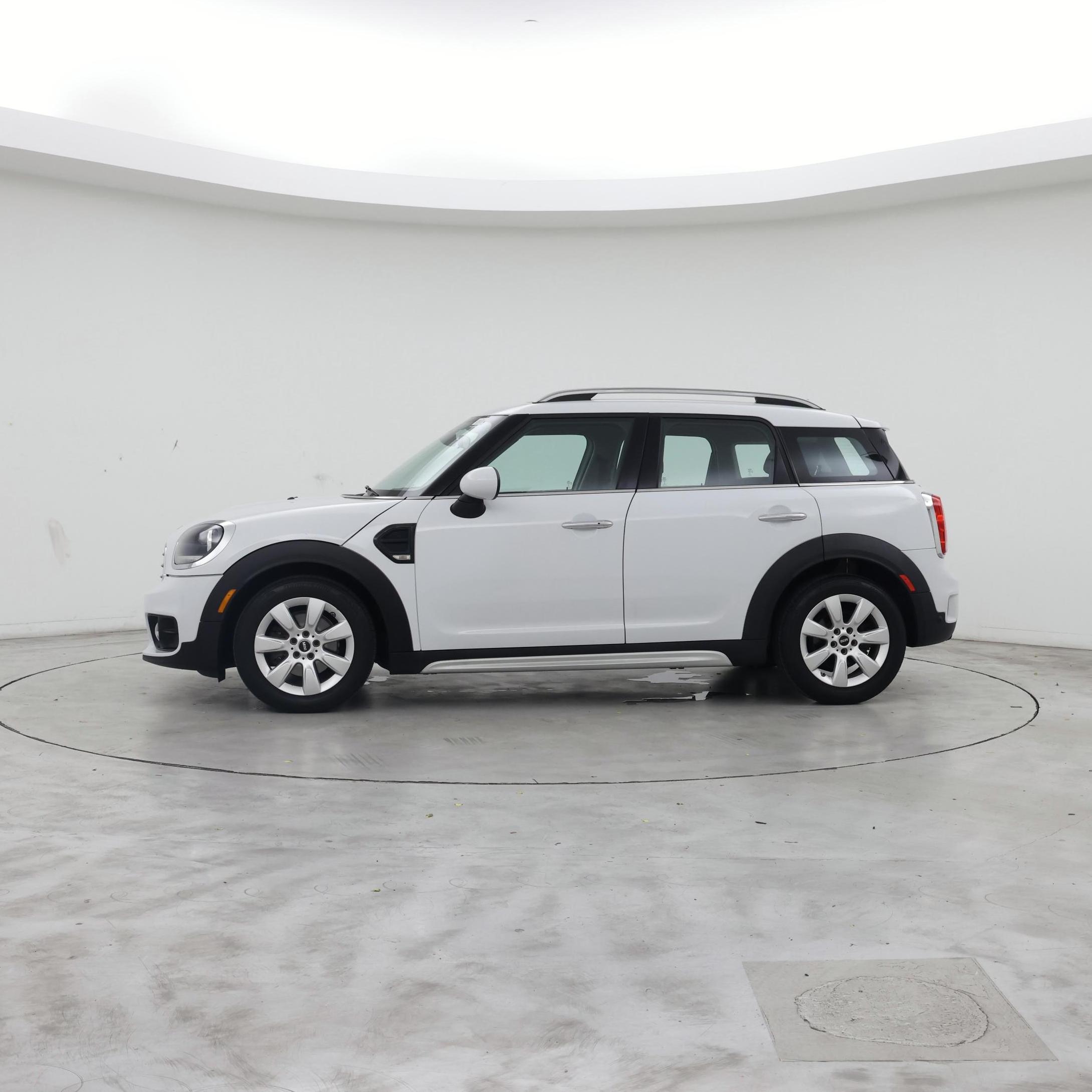 Thumbnail: 2017 MINI Cooper Countryman - 3