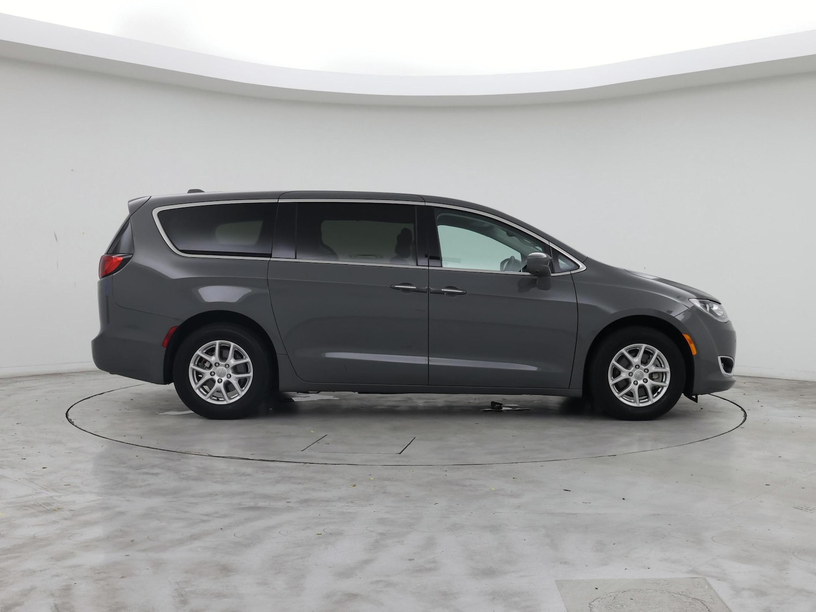 2020 Chrysler Pacifica Touring - Photo 8