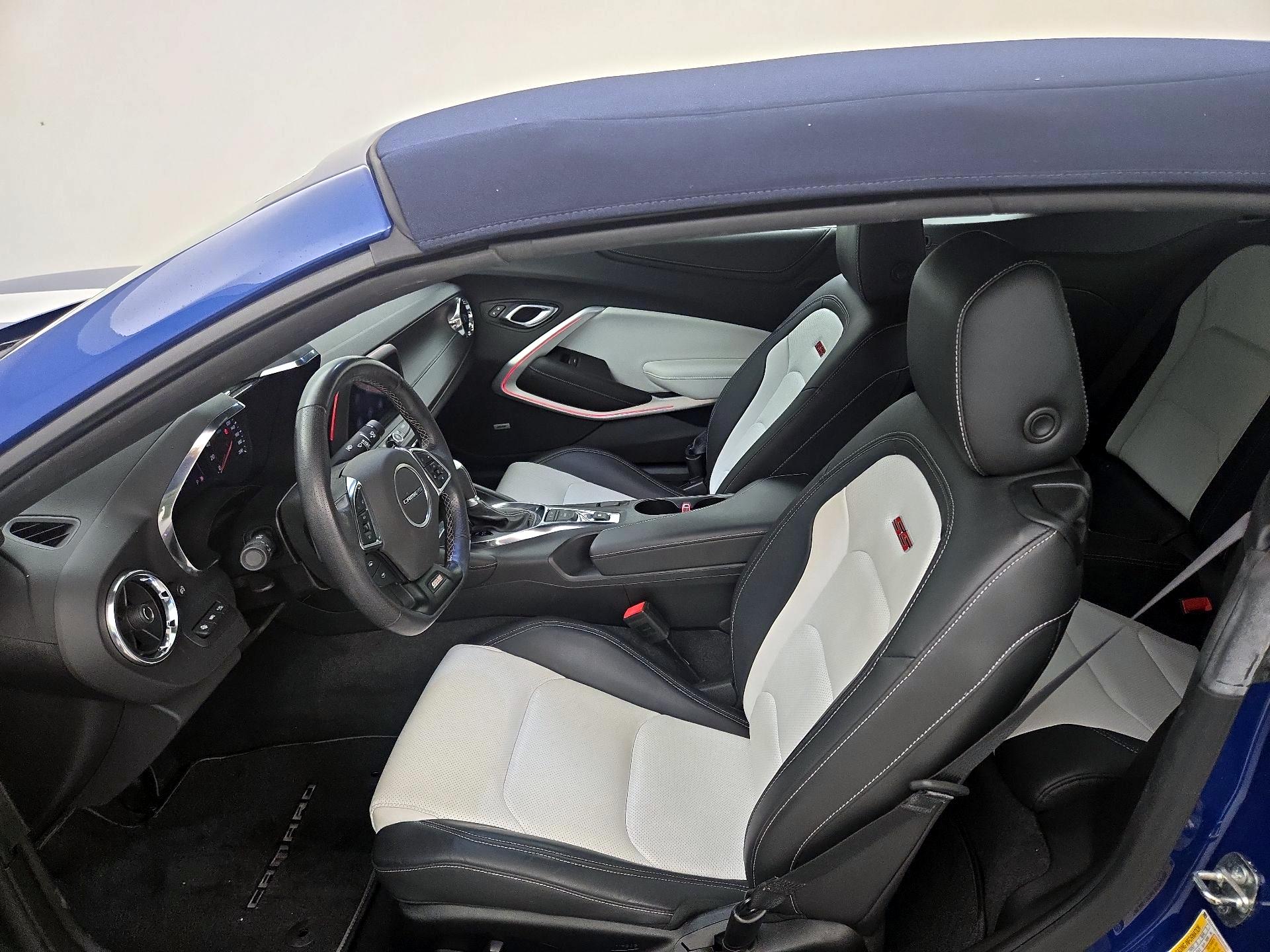 Thumbnail: 2019 Chevrolet Camaro - 11