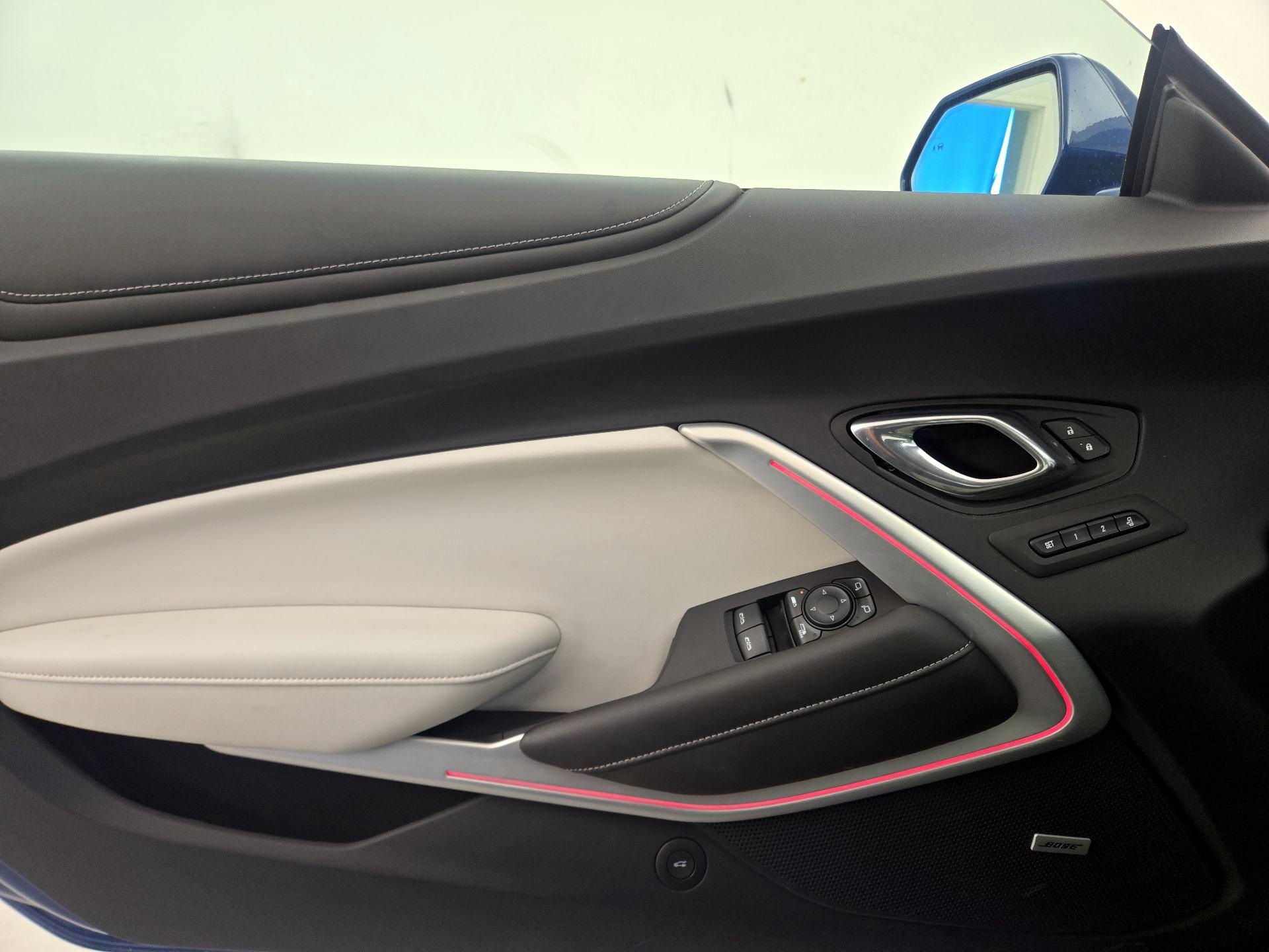 Thumbnail: 2019 Chevrolet Camaro - 12