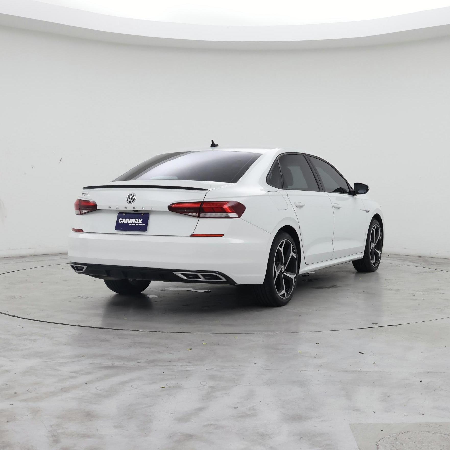 Thumbnail: 2022 Volkswagen Passat - 8