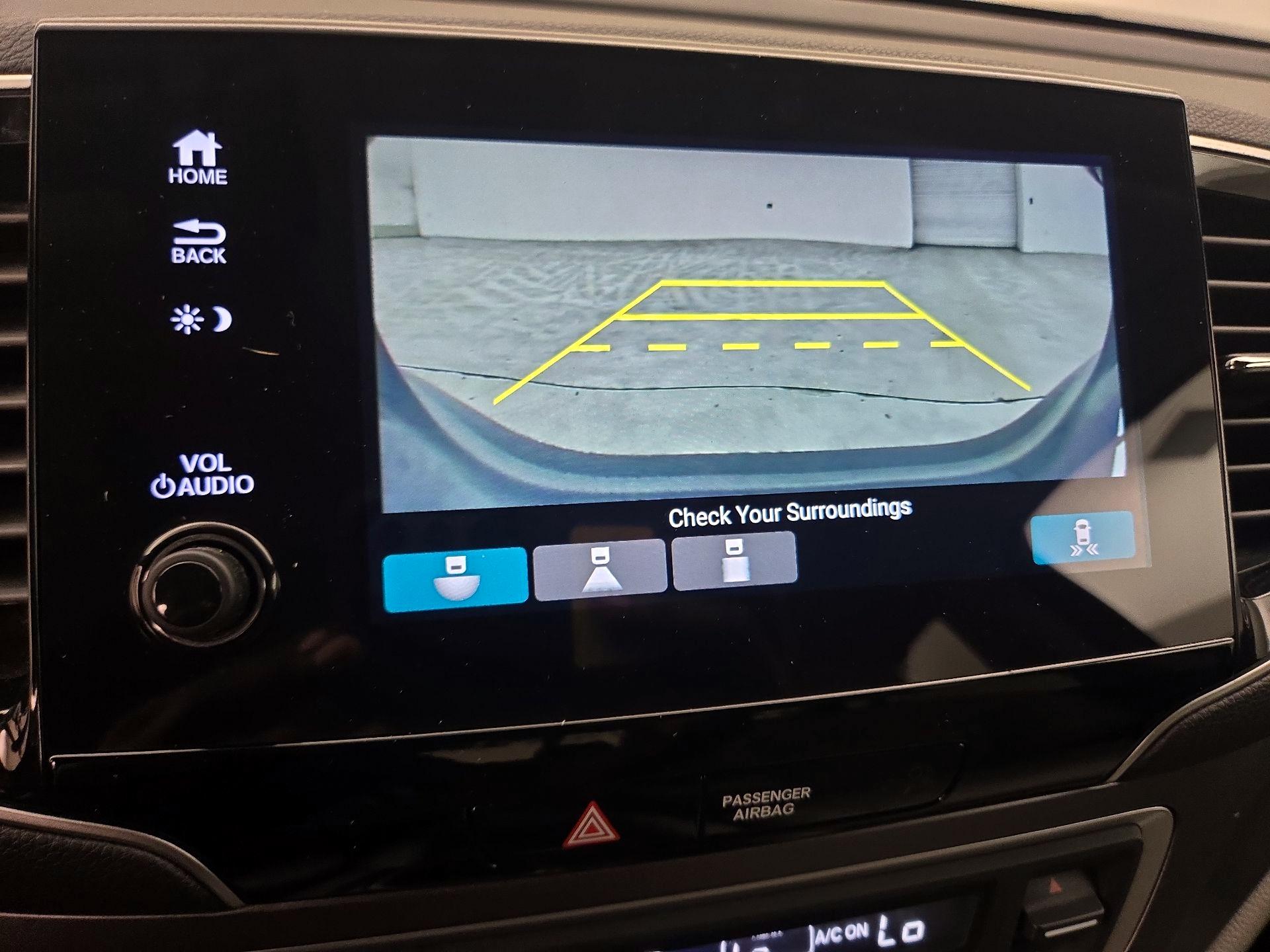 Thumbnail: 2019 Honda Pilot - 14