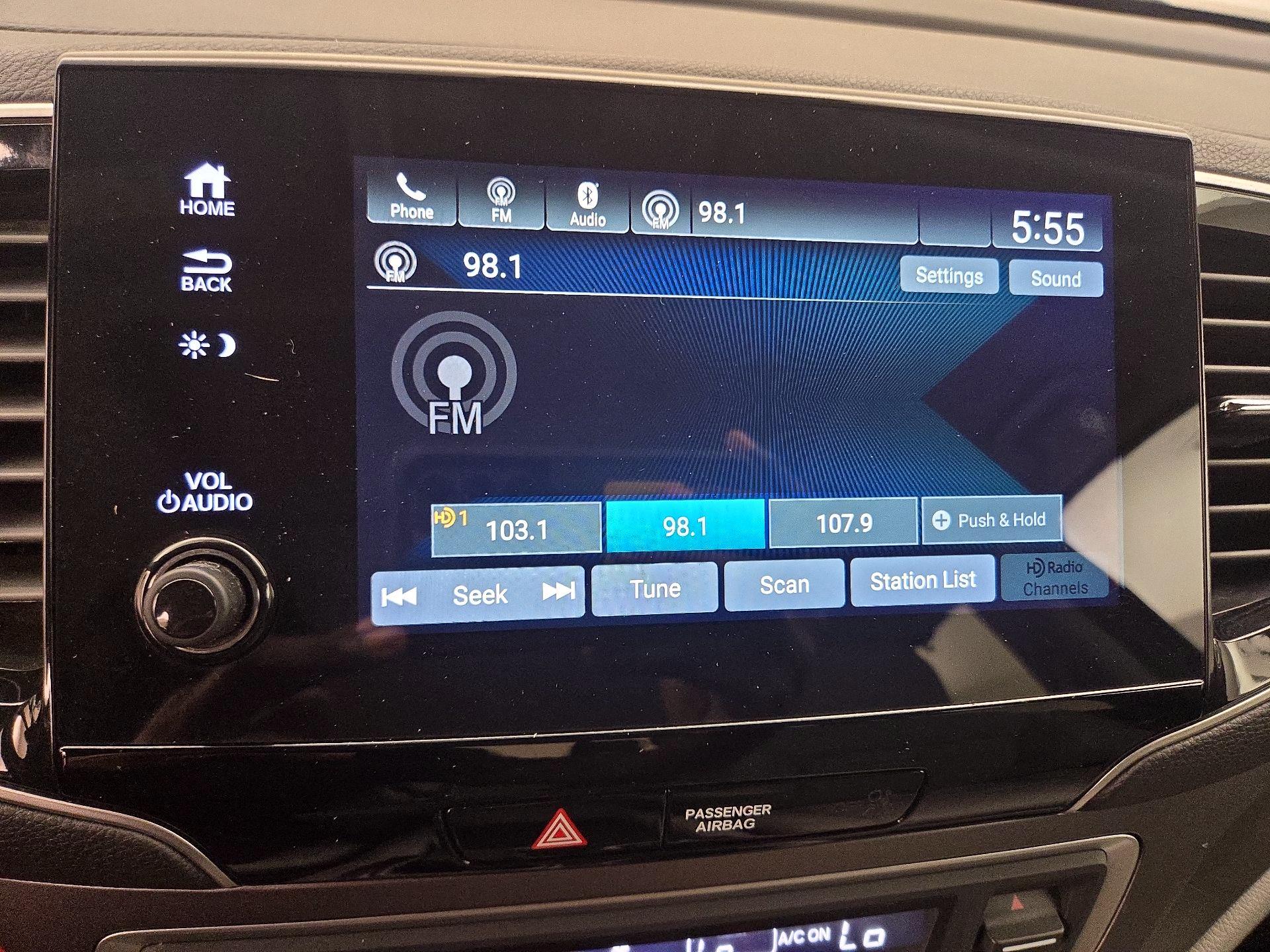 Thumbnail: 2019 Honda Pilot - 15