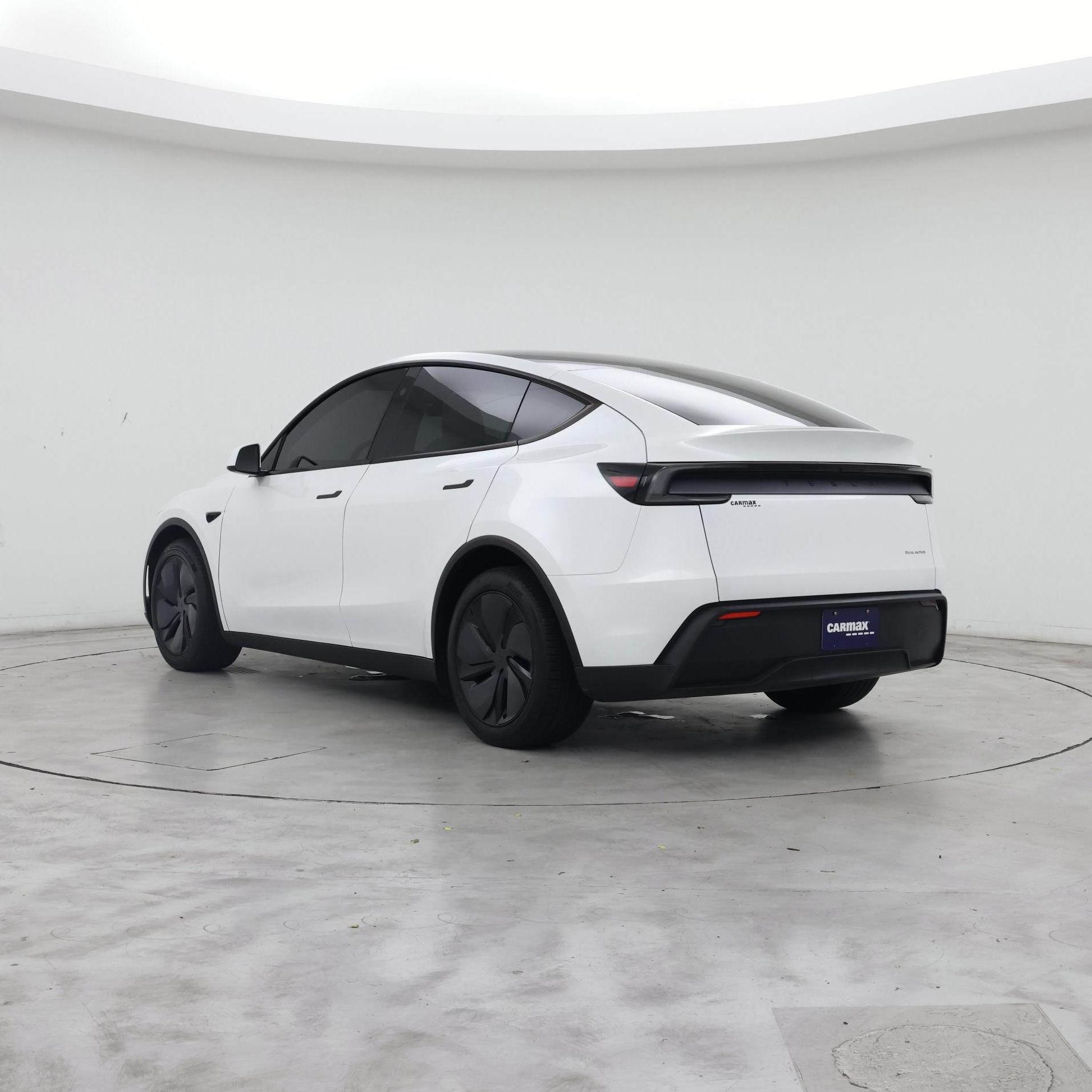 Thumbnail: 2026 Tesla Model Y - 2
