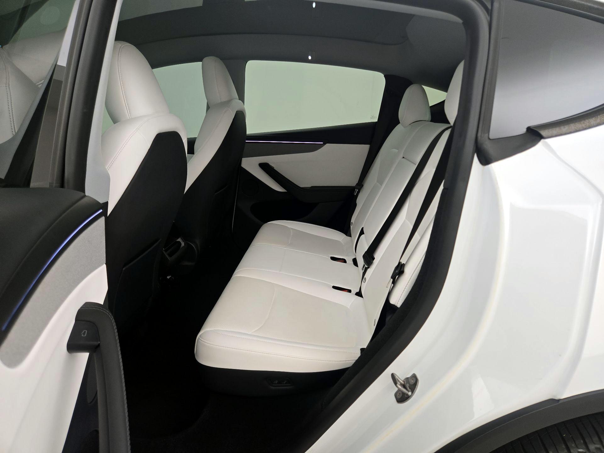 Thumbnail: 2026 Tesla Model Y - 20