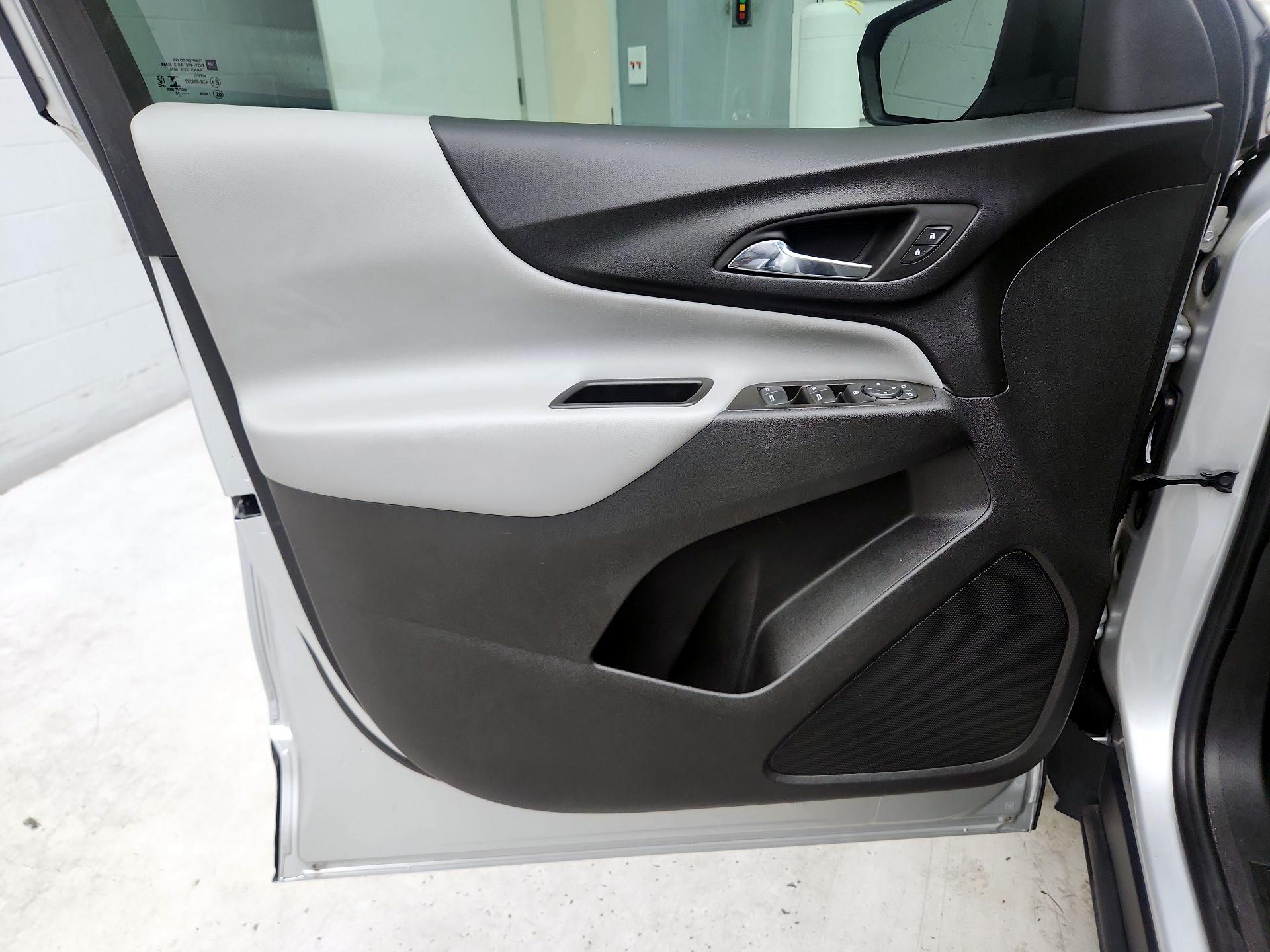 Thumbnail: 2020 Chevrolet Equinox - 12