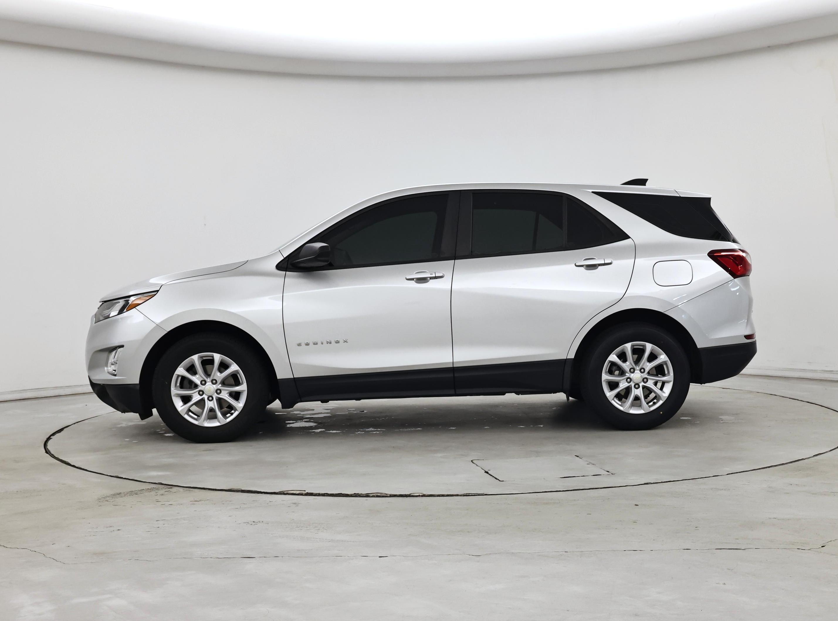 Thumbnail: 2020 Chevrolet Equinox - 3