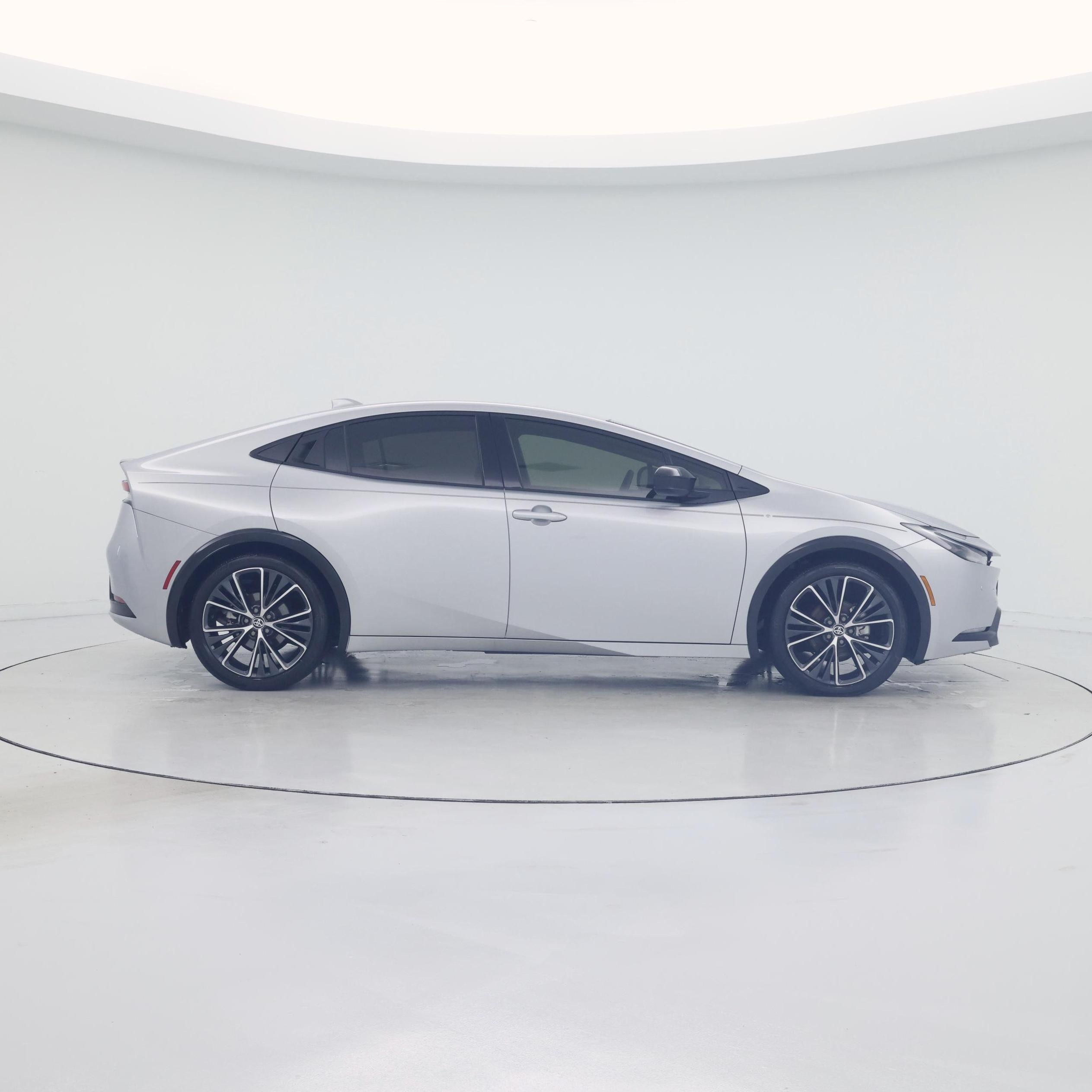 Thumbnail: 2023 Toyota Prius - 7
