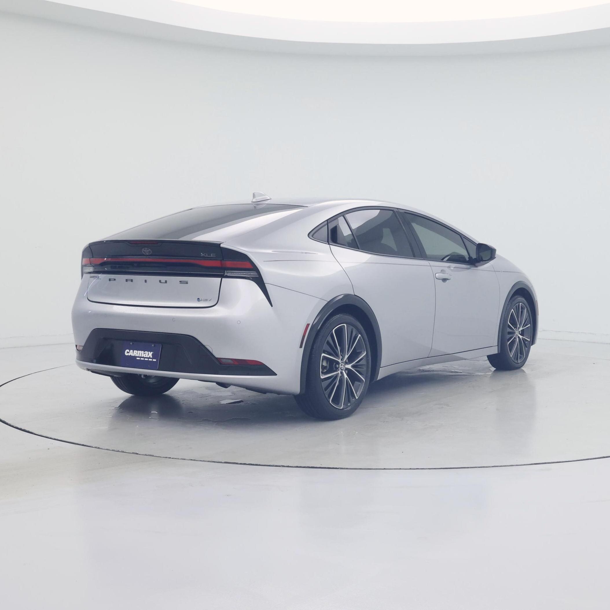 Thumbnail: 2023 Toyota Prius - 8