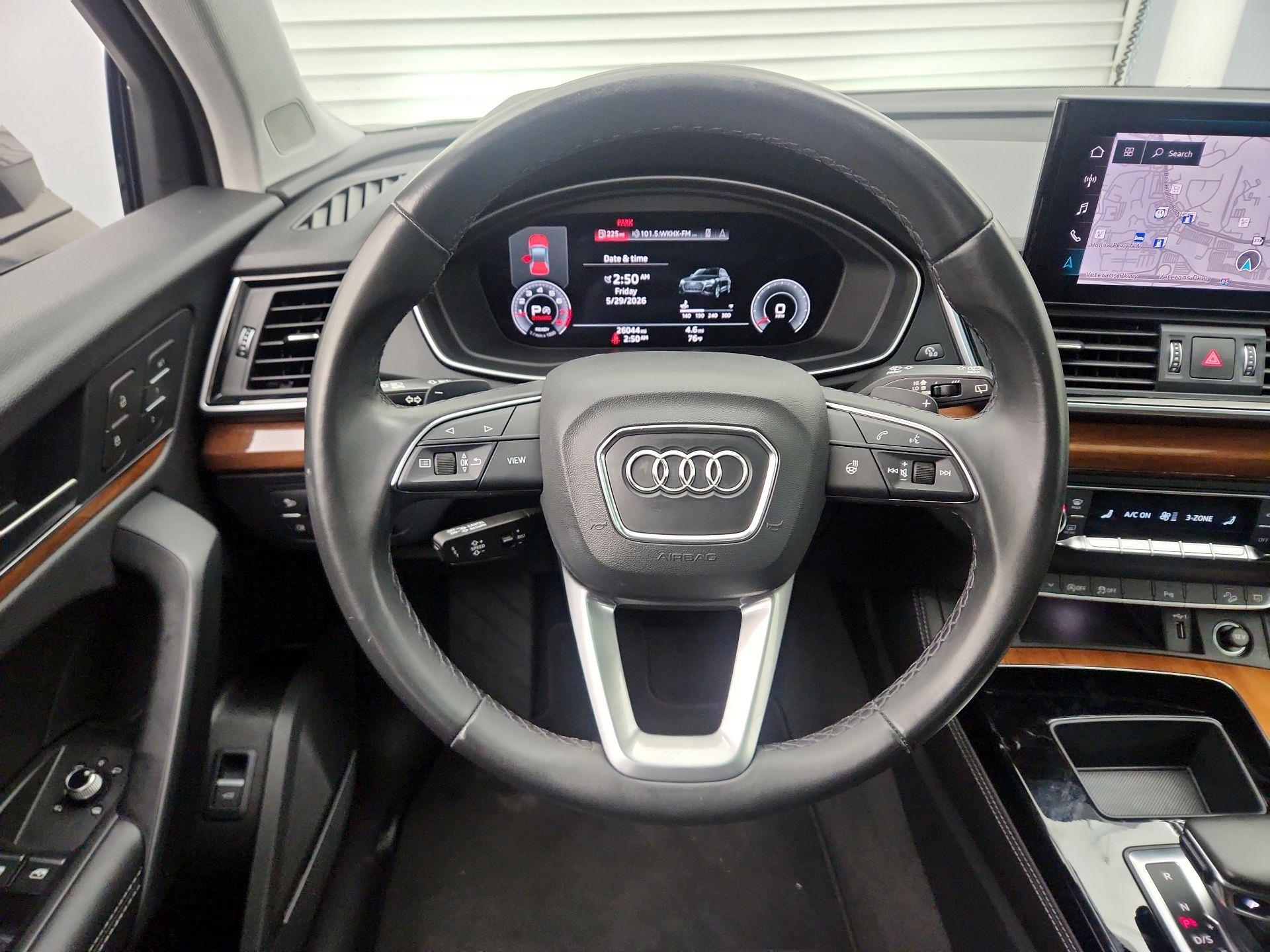 Thumbnail: 2023 Audi Q5 - 10