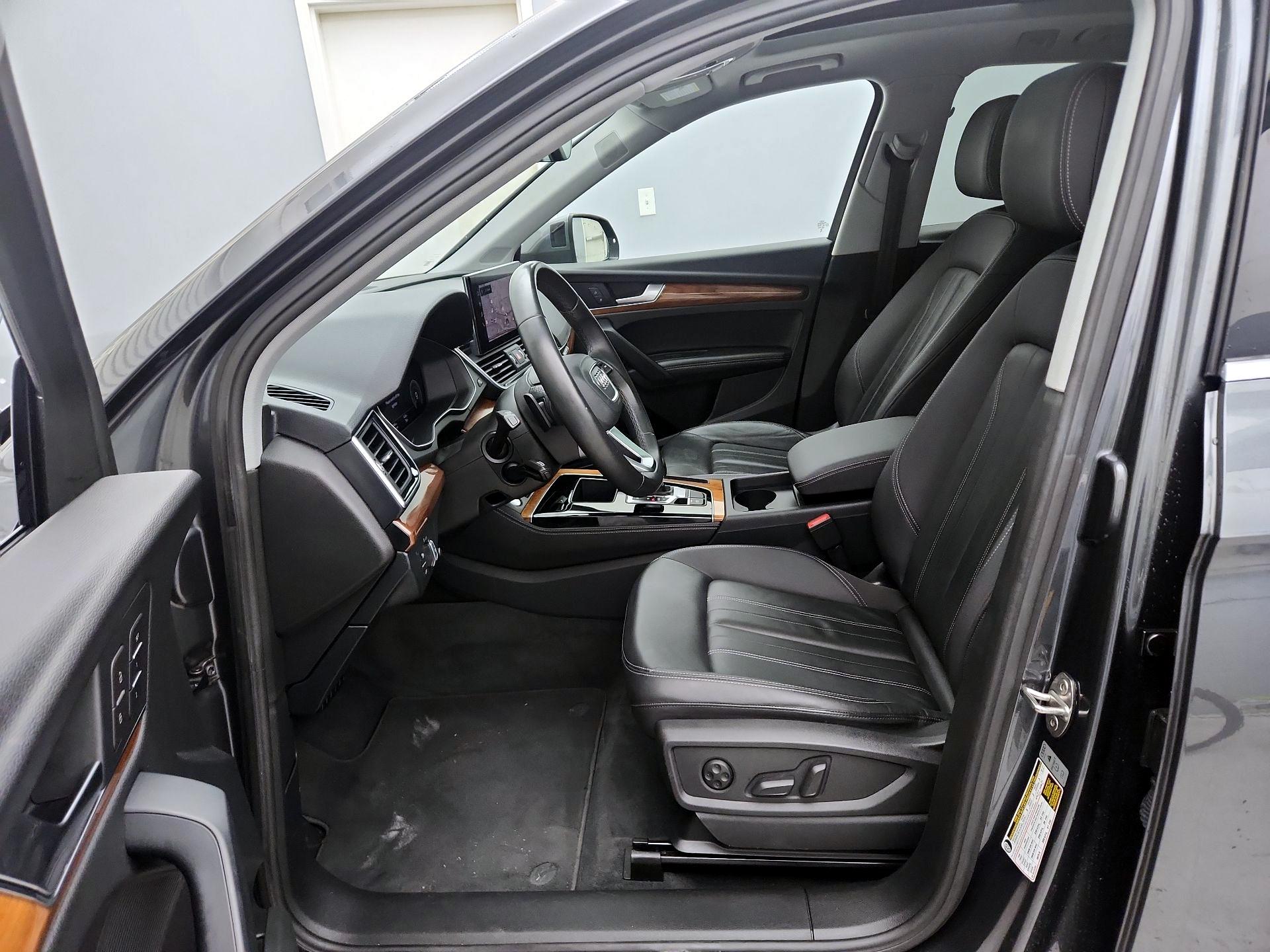 Thumbnail: 2023 Audi Q5 - 11