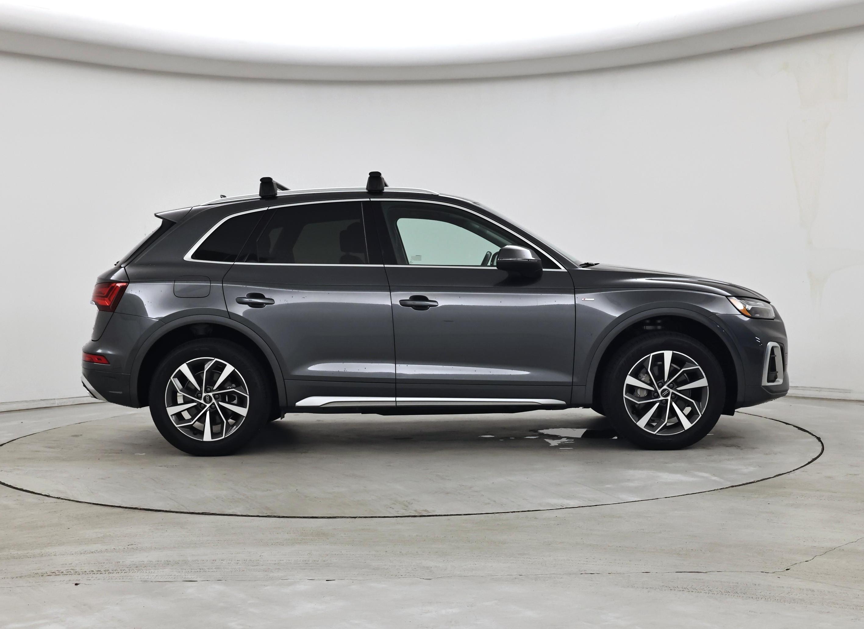 Thumbnail: 2023 Audi Q5 - 7