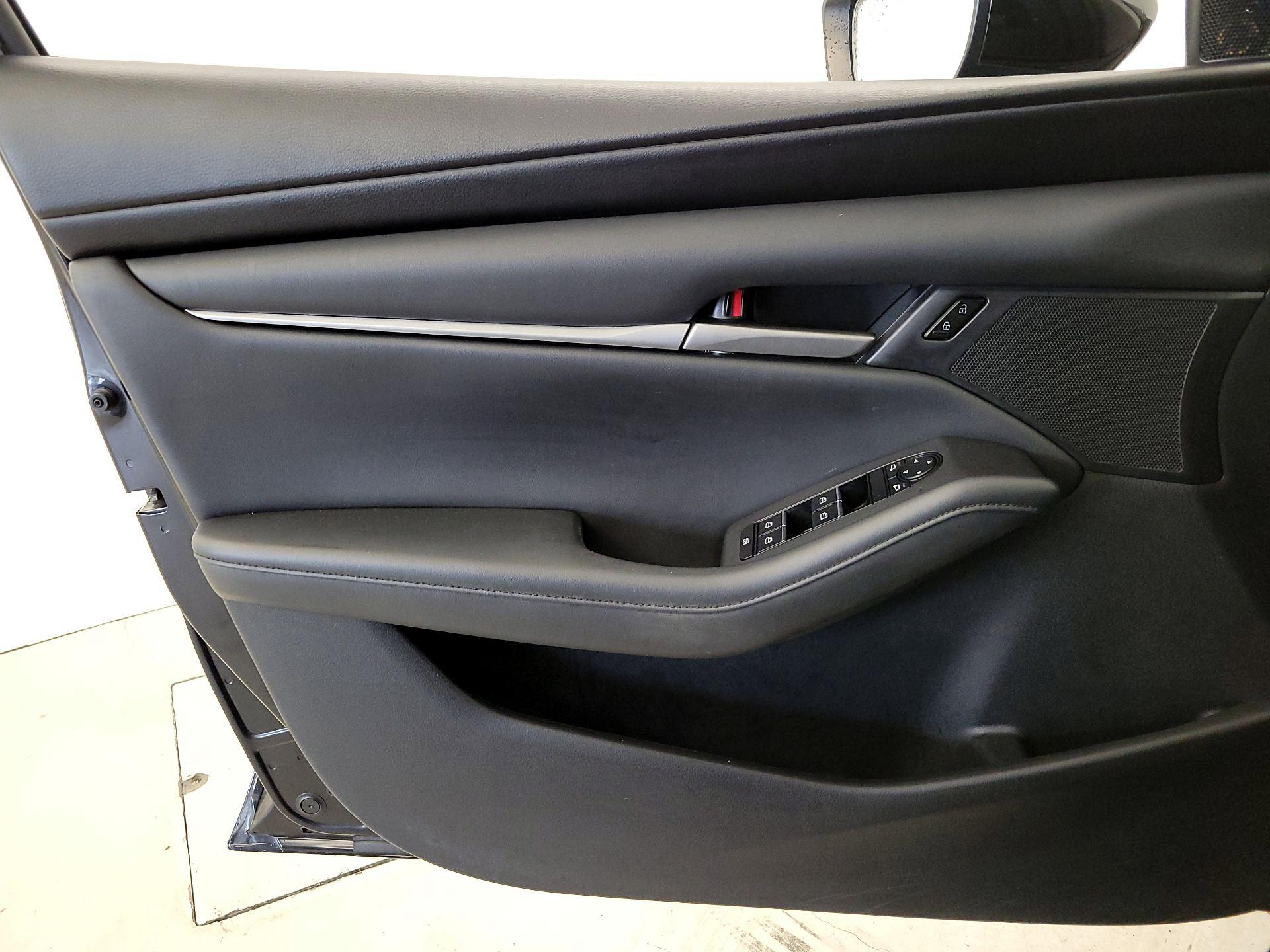 Thumbnail: 2020 Mazda Mazda3 - 12