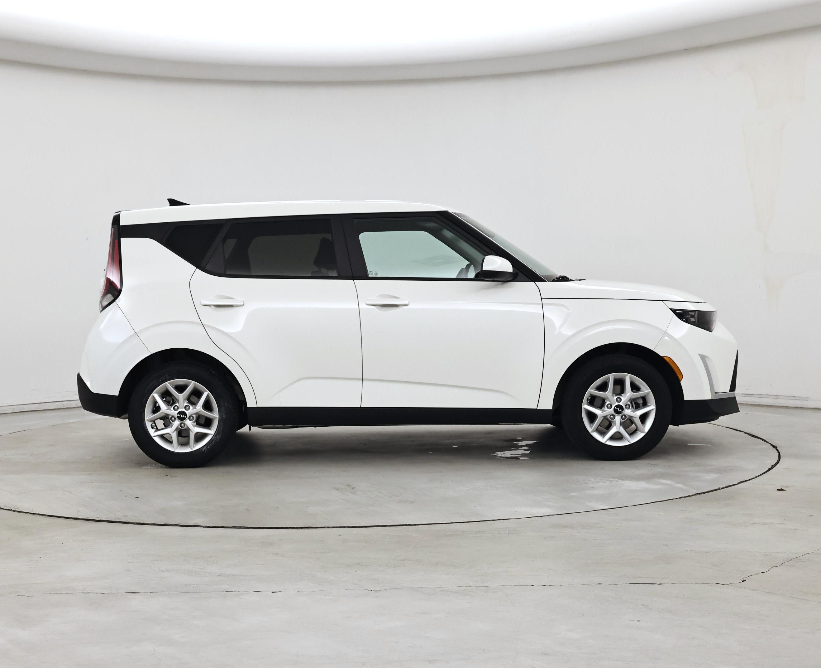 Thumbnail: 2023 Kia Soul - 7