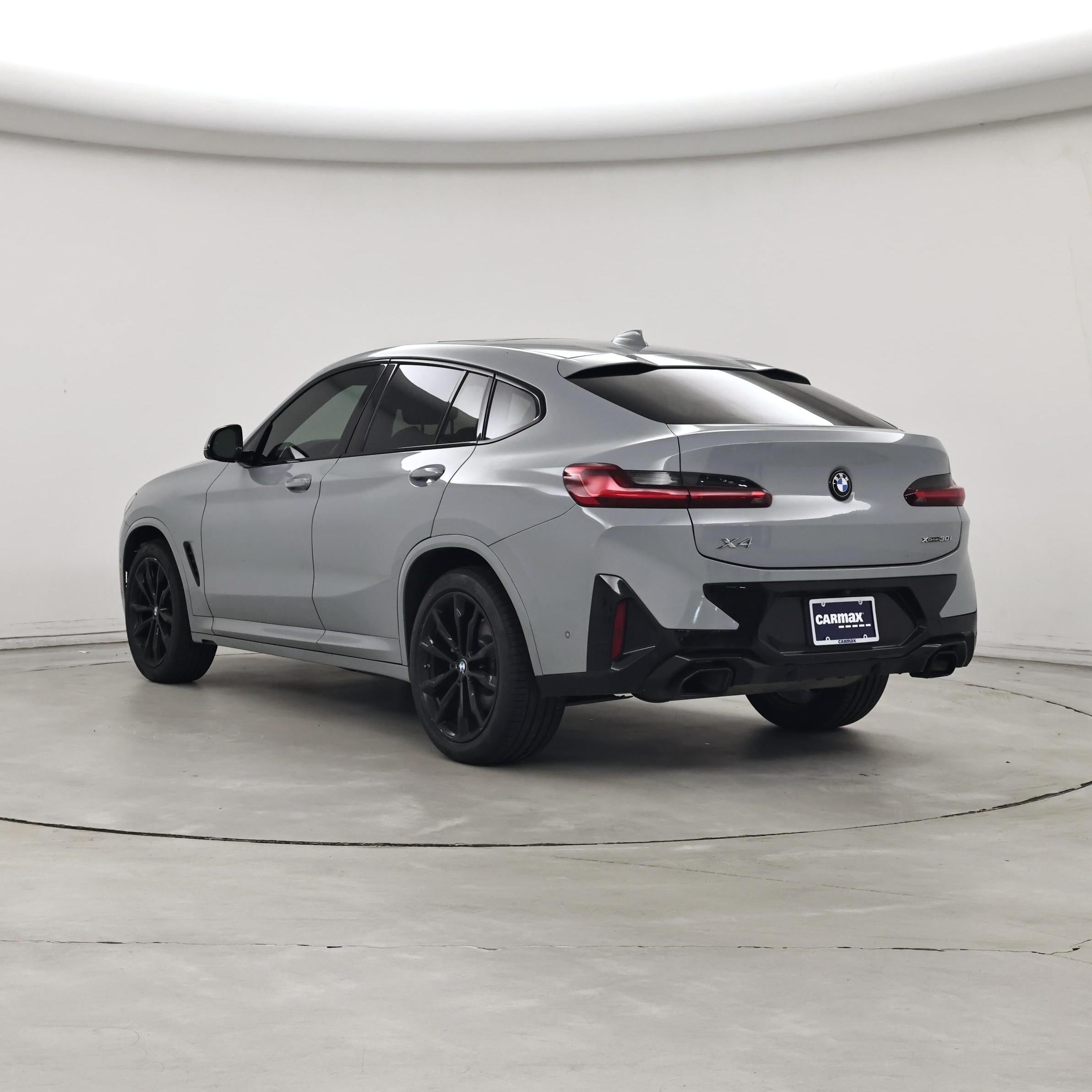 Thumbnail: 2023 BMW X4 - 2