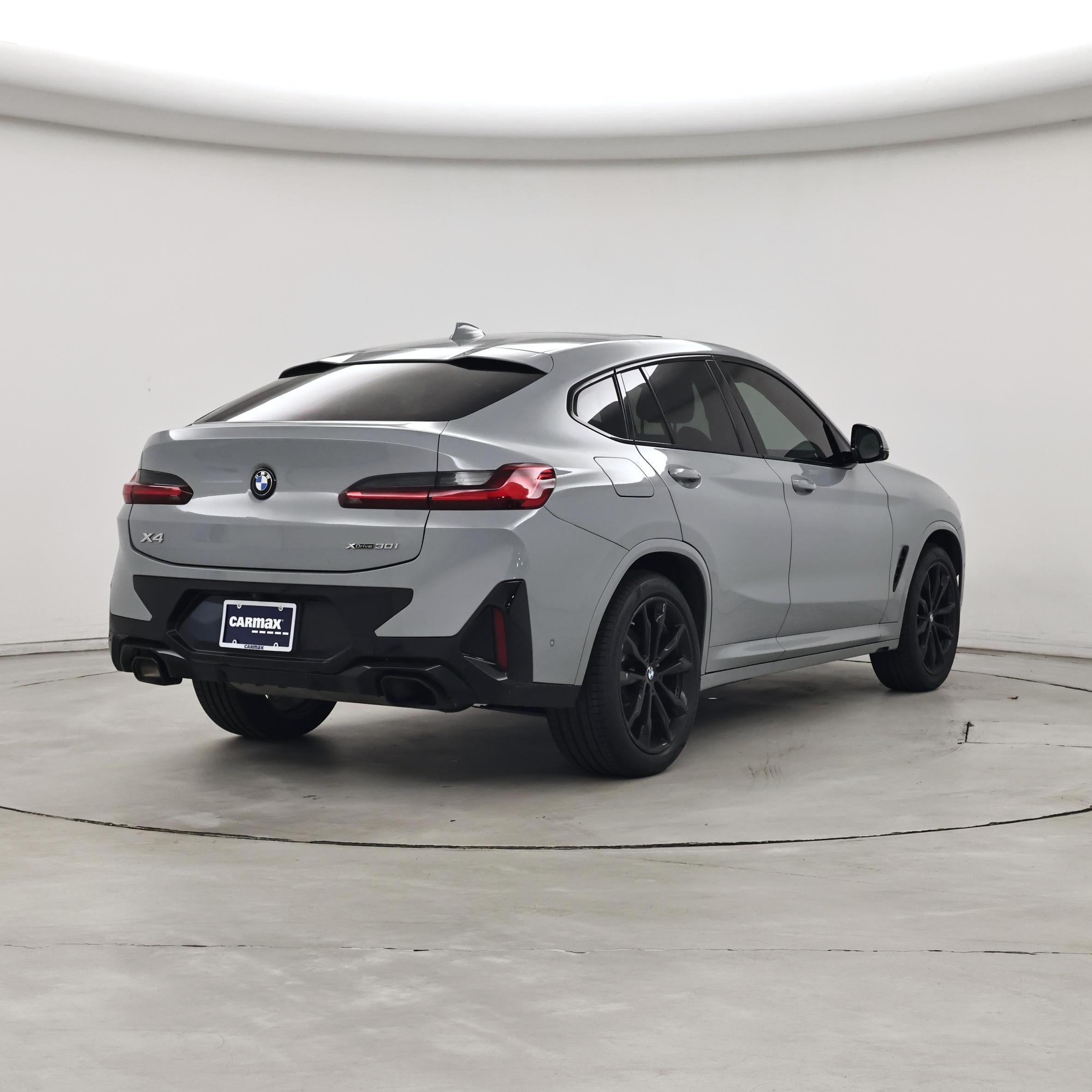 Thumbnail: 2023 BMW X4 - 8