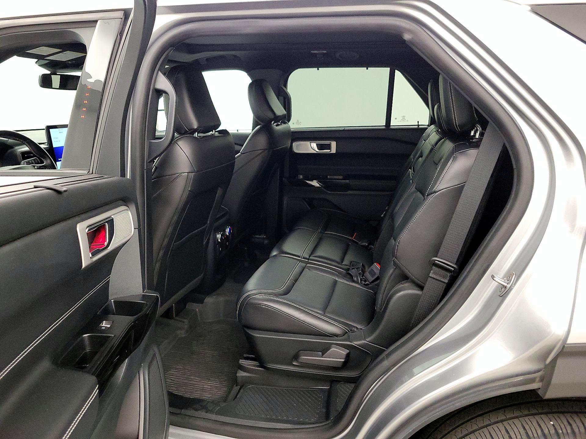Thumbnail: 2021 Ford Explorer - 20