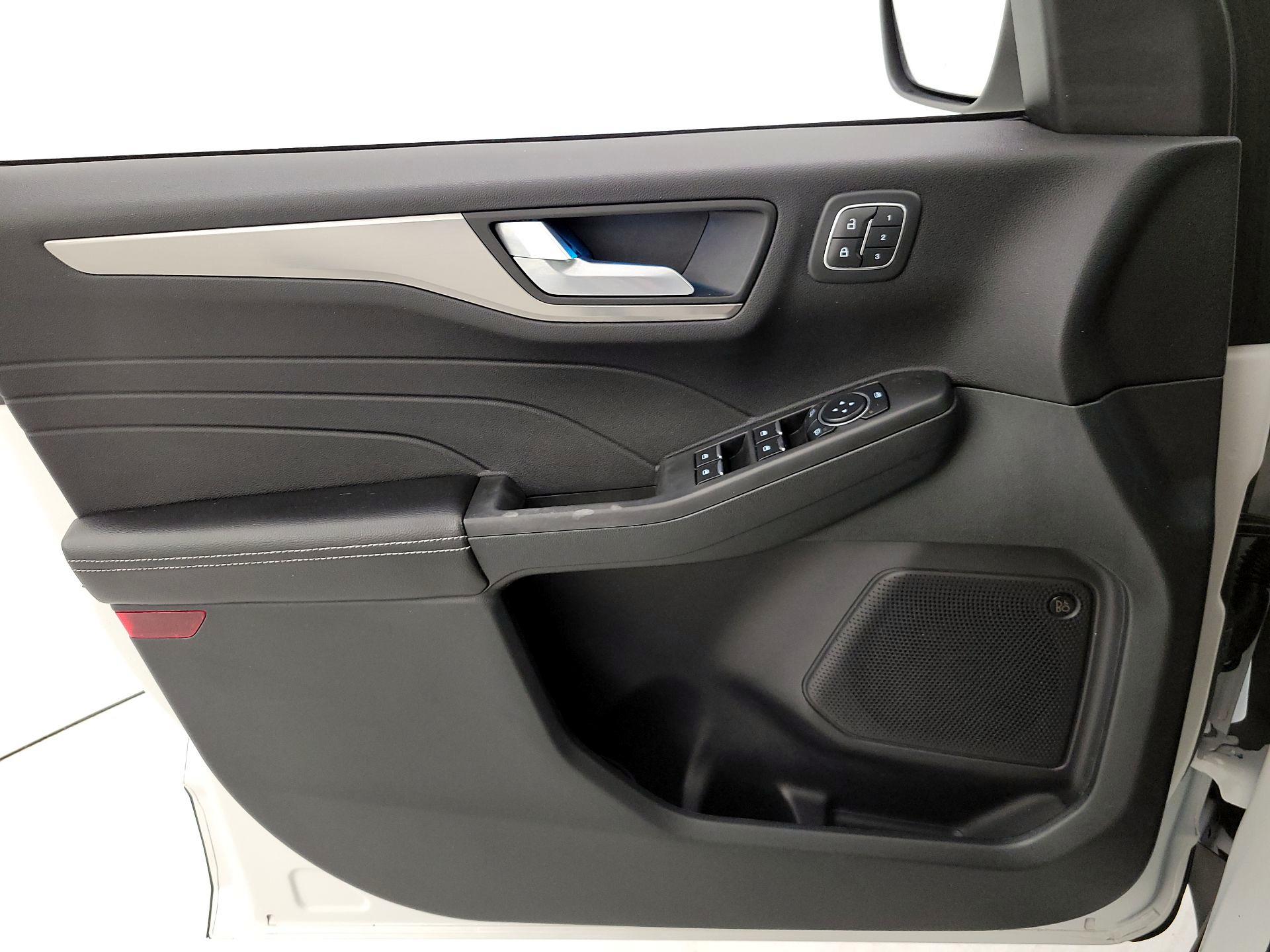 Thumbnail: 2021 Ford Escape - 12