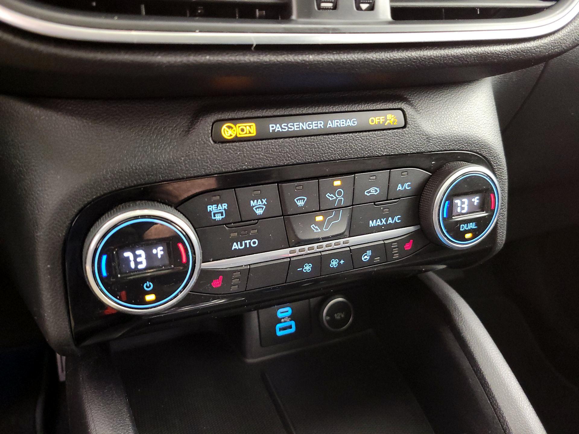Thumbnail: 2021 Ford Escape - 17