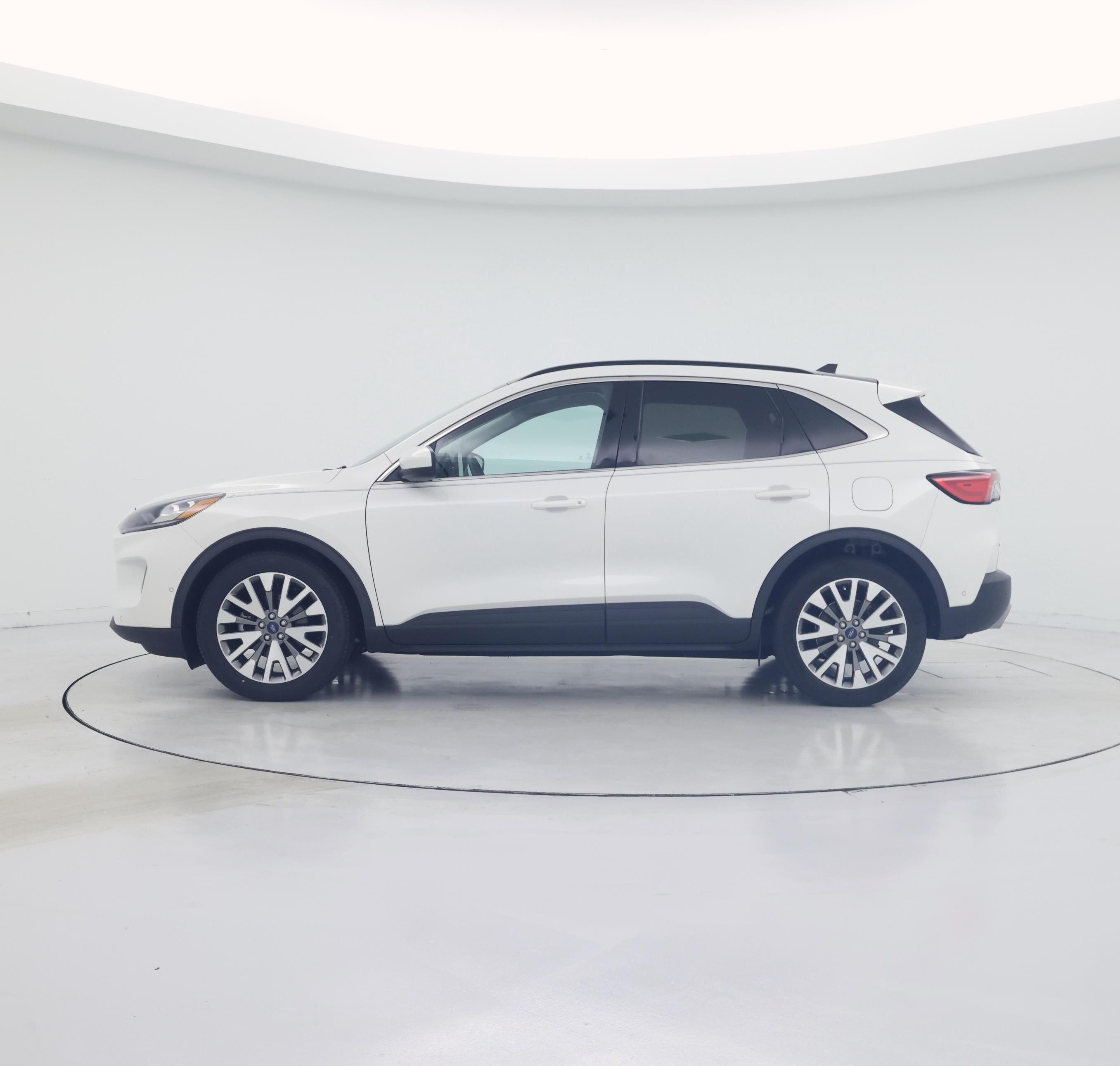 Thumbnail: 2021 Ford Escape - 3
