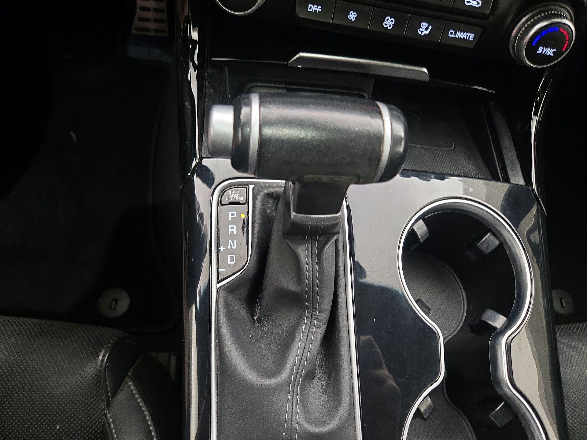 Thumbnail: 2021 Kia Stinger - 17