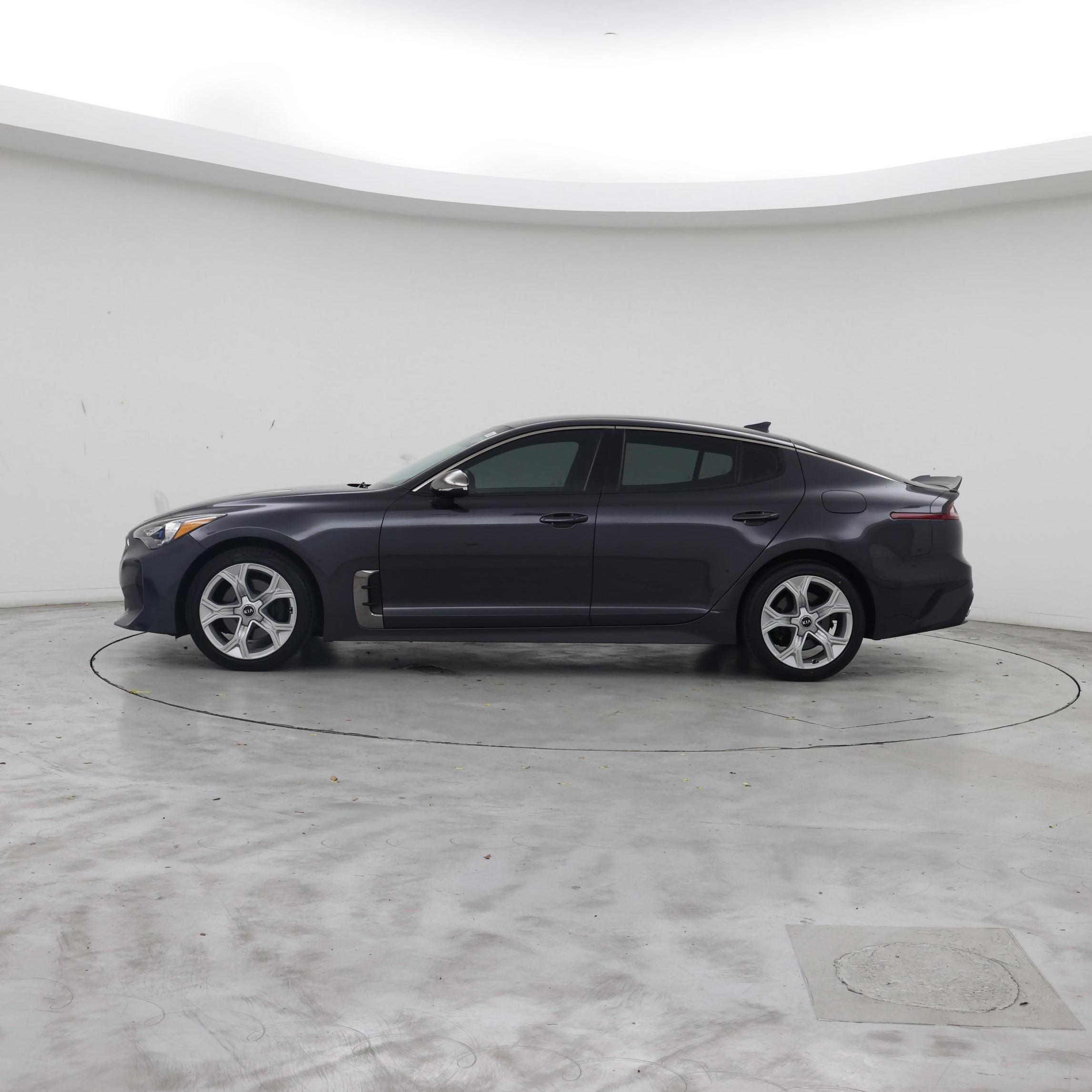 Thumbnail: 2021 Kia Stinger - 3