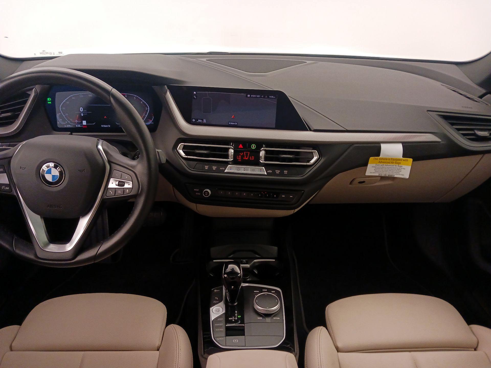 Thumbnail: 2024 BMW 2 Series - 9
