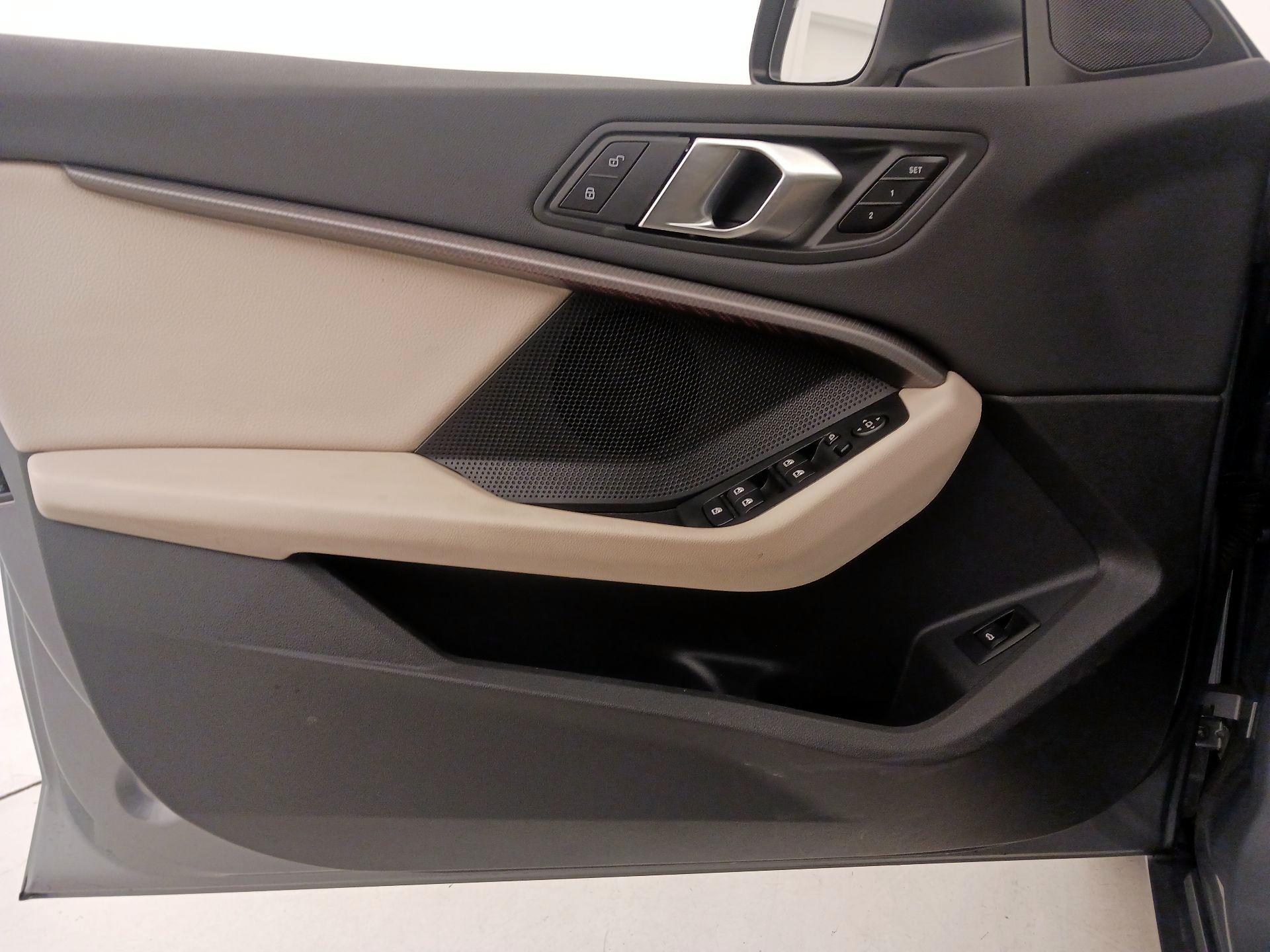 Thumbnail: 2024 BMW 2 Series - 12