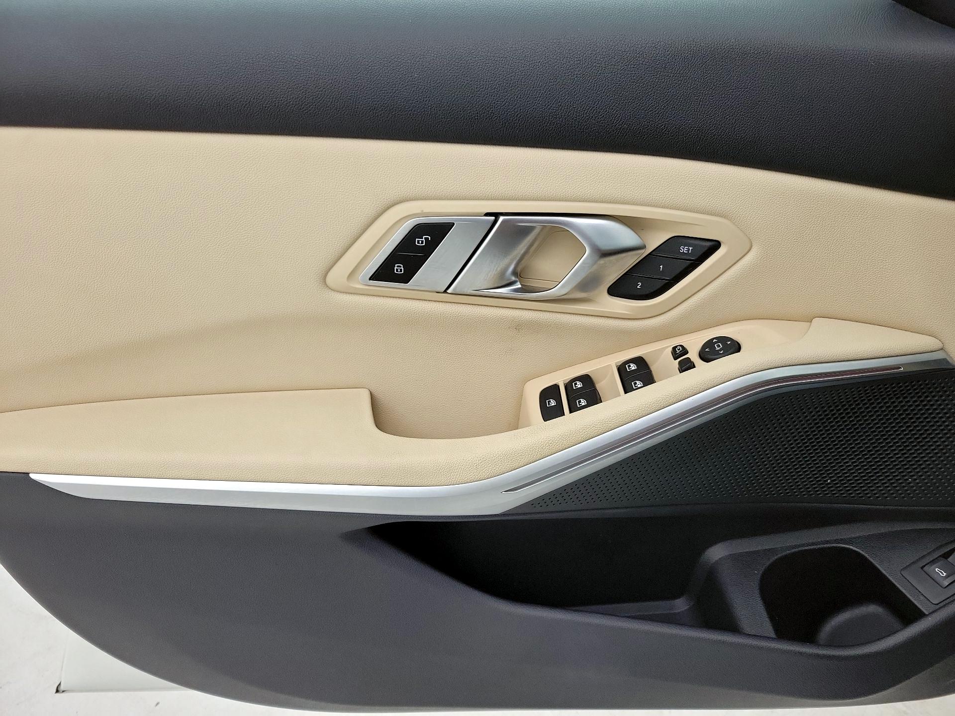 Thumbnail: 2020 BMW 3 Series - 12