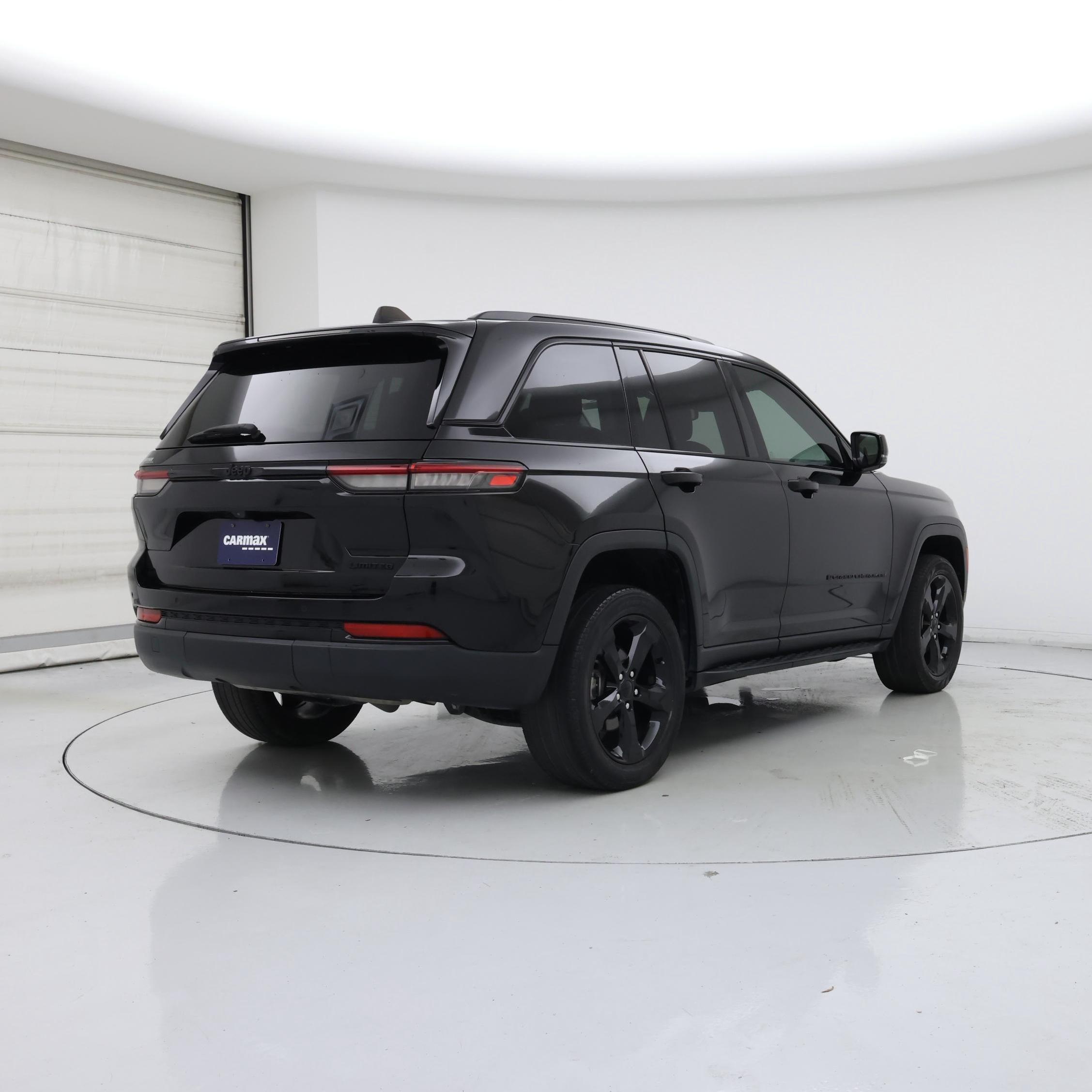 Thumbnail: 2023 Jeep Grand Cherokee - 8