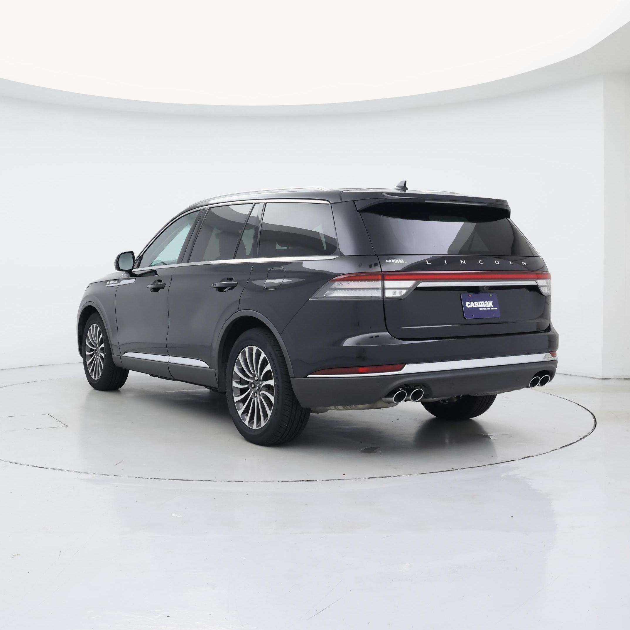 Thumbnail: 2023 Lincoln Aviator - 2
