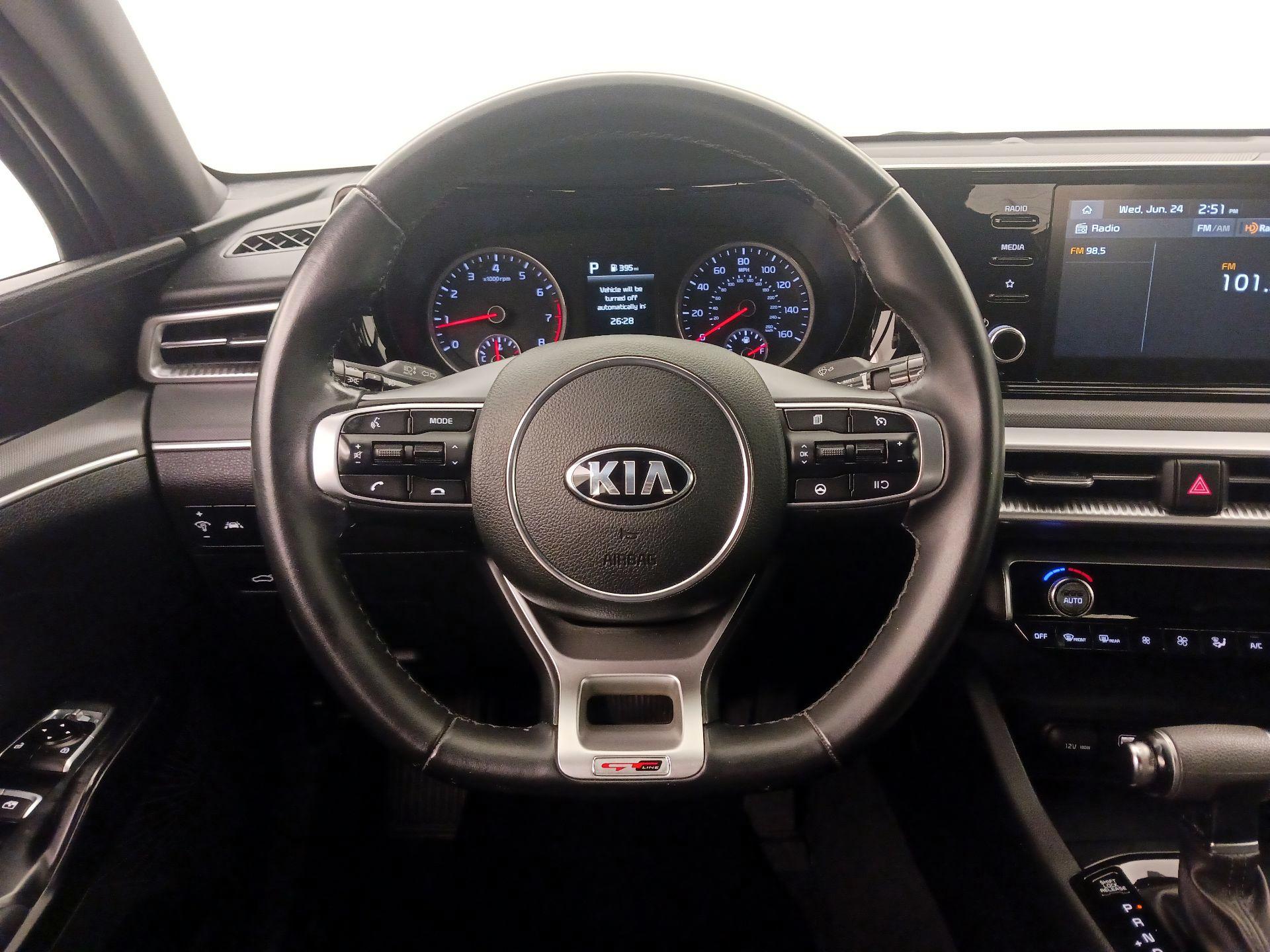 Thumbnail: 2021 Kia K5 - 10