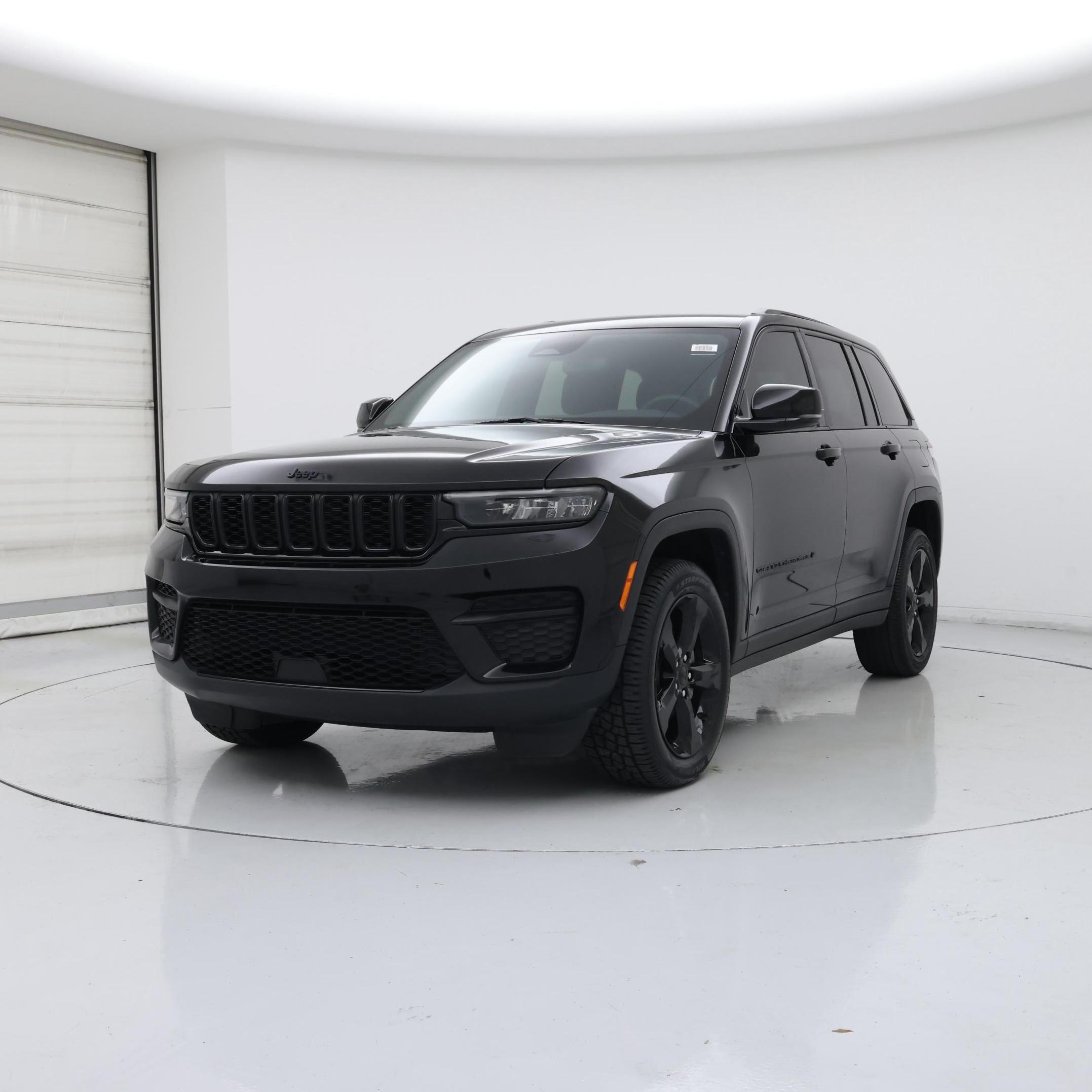 Thumbnail: 2023 Jeep Grand Cherokee - 4