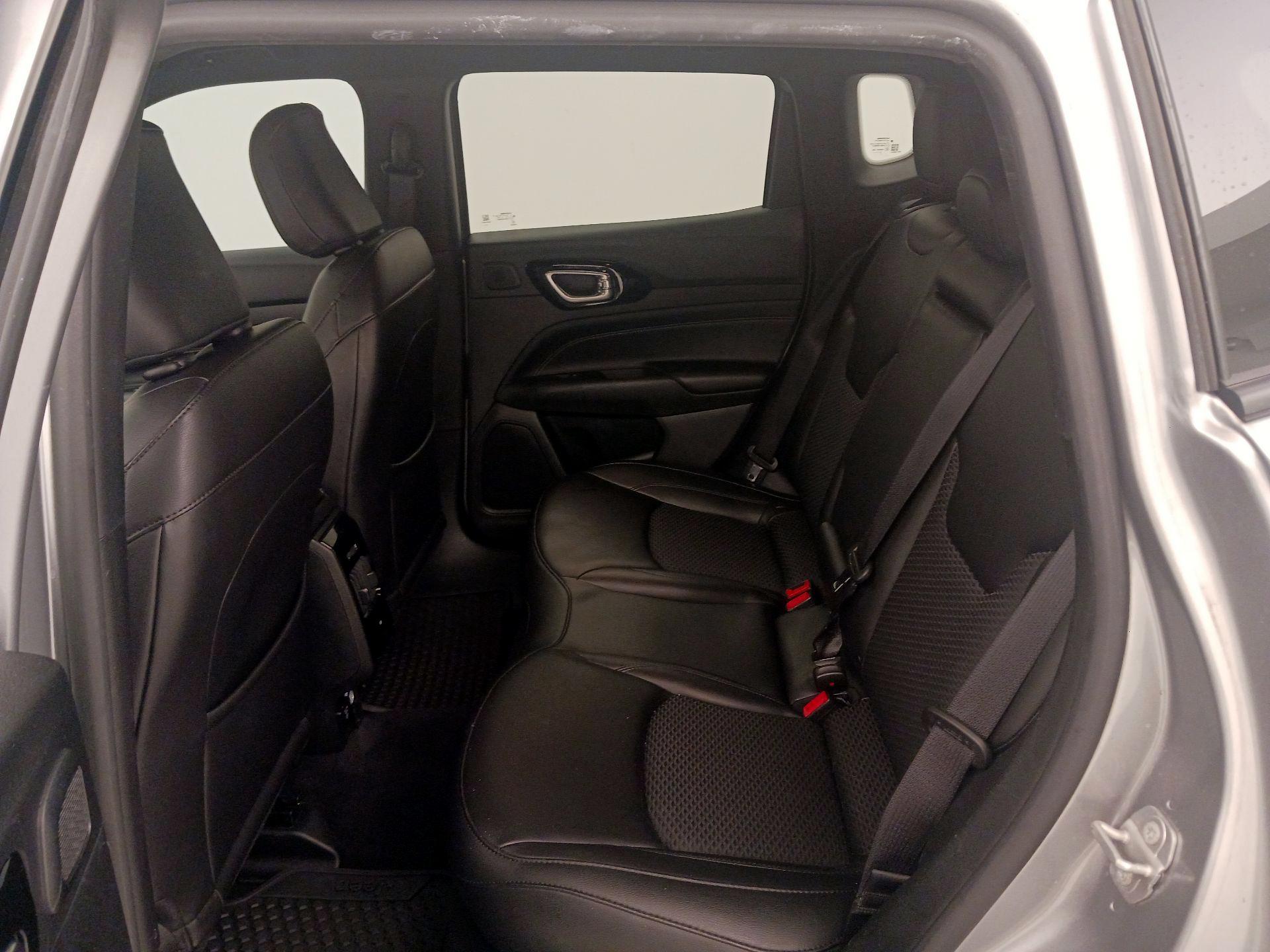 Thumbnail: 2022 Jeep Compass - 20