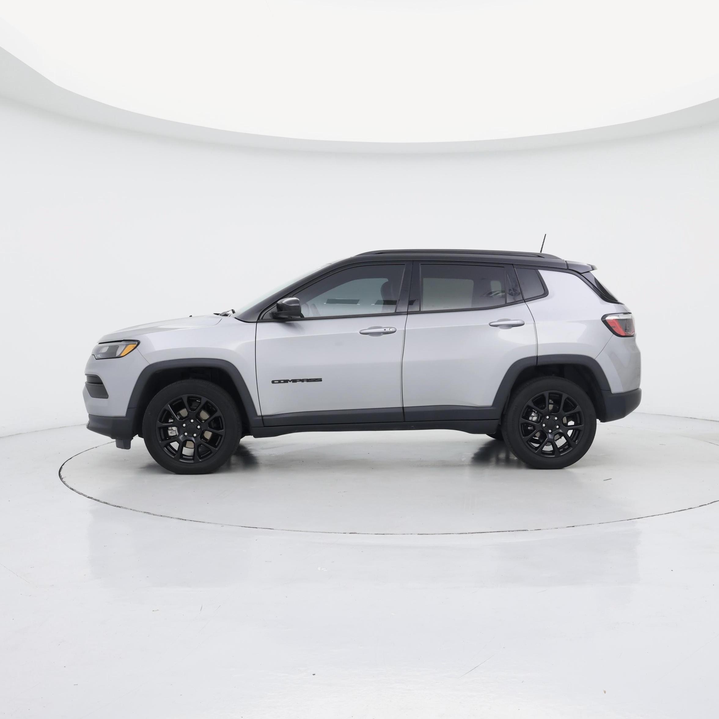 Thumbnail: 2022 Jeep Compass - 3