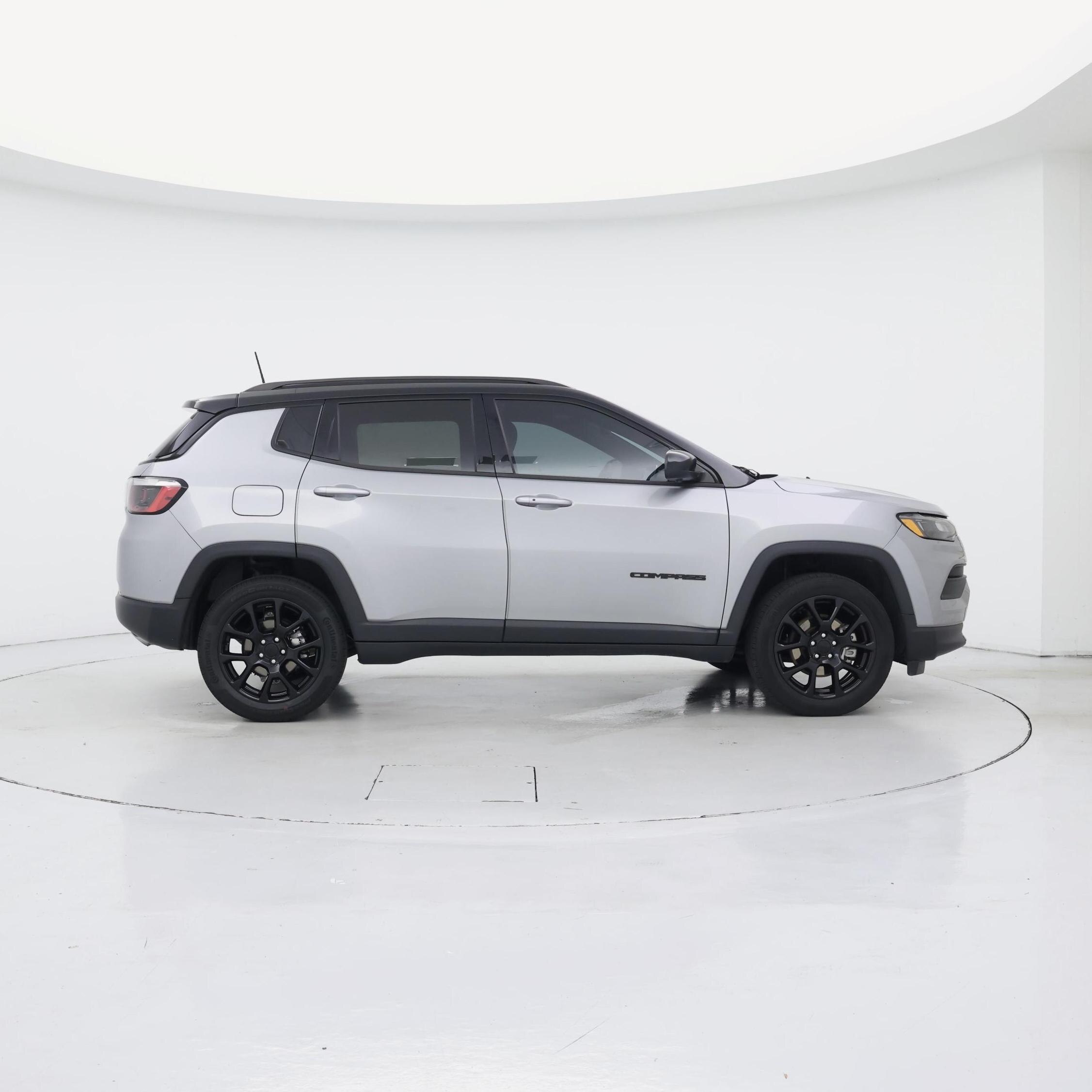 Thumbnail: 2022 Jeep Compass - 7