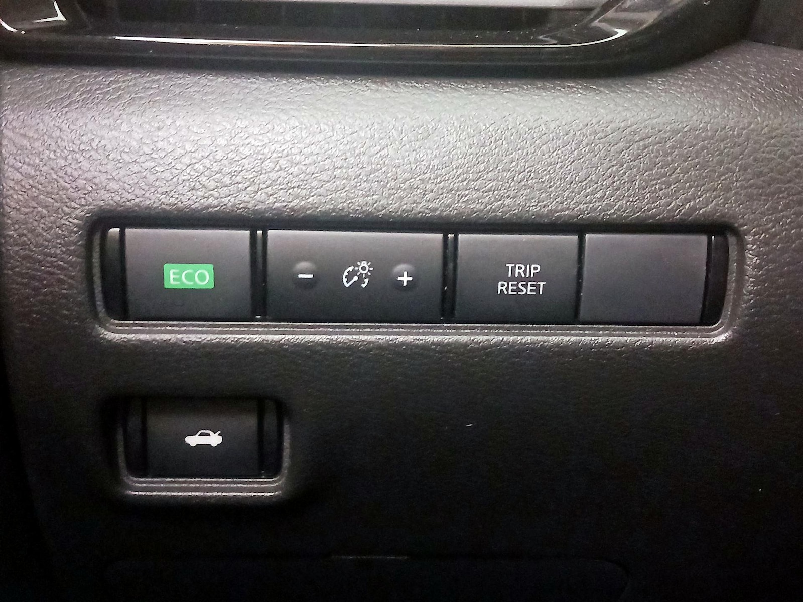 2023 Nissan Sentra SV - Photo 14
