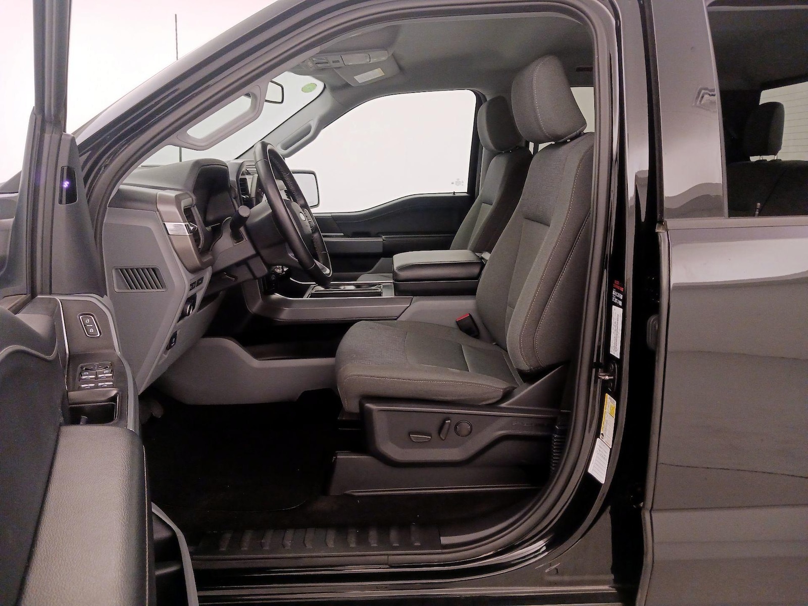 2024 Ford F-150 XLT - Photo 12