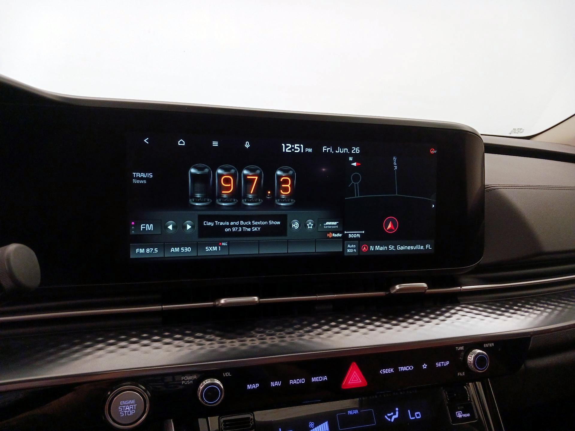 Thumbnail: 2022 Kia Carnival - 16