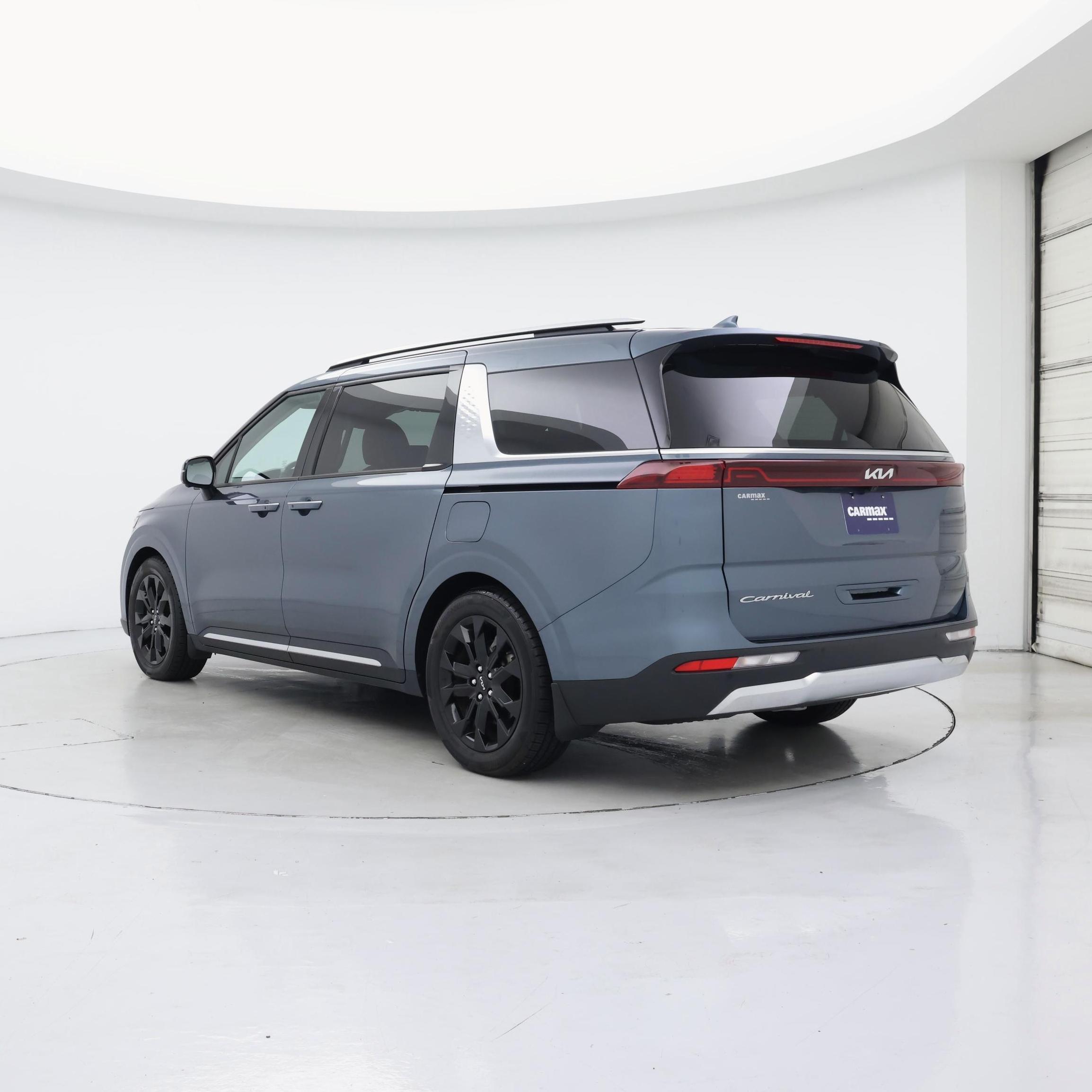 Thumbnail: 2022 Kia Carnival - 2