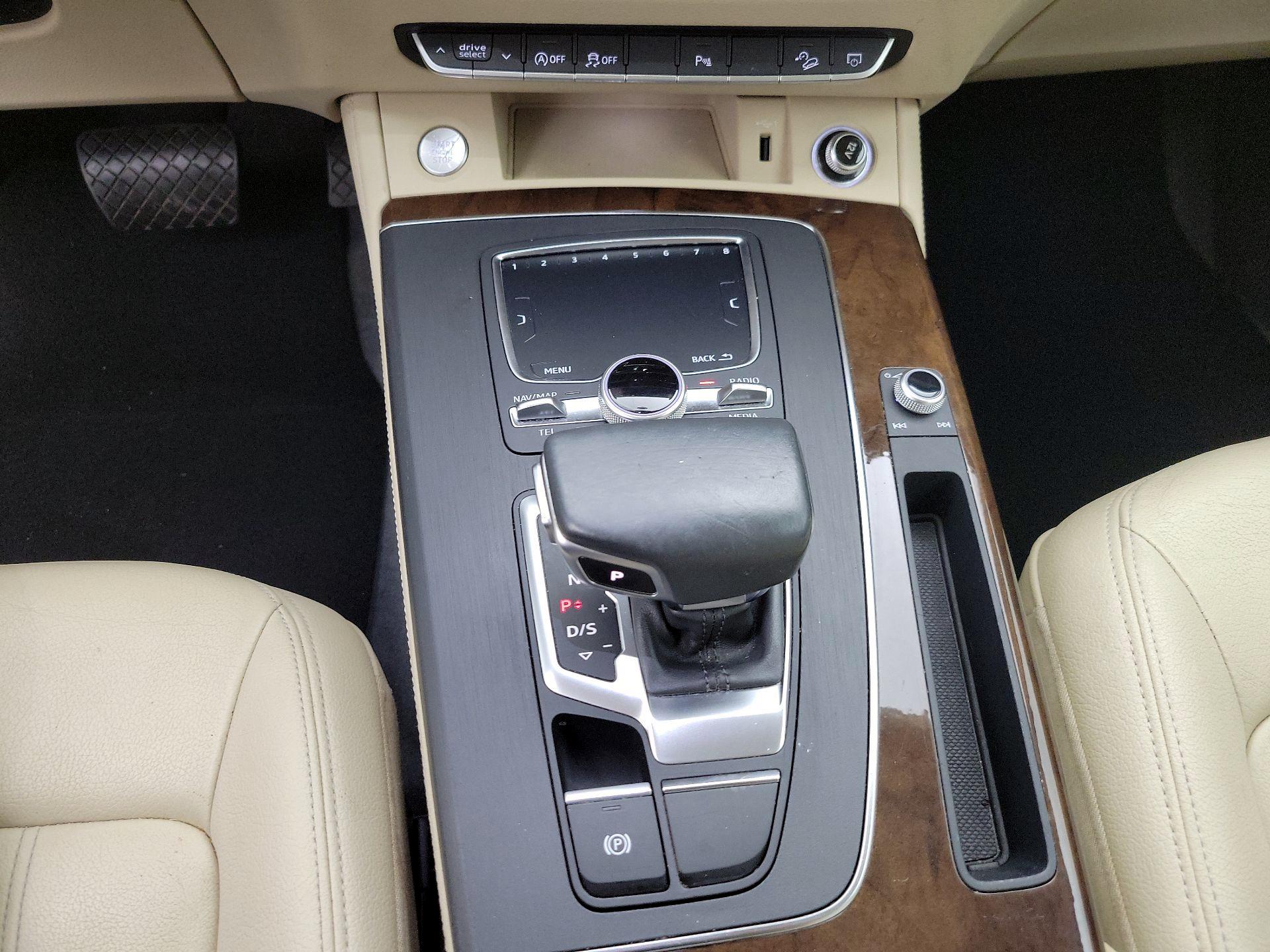 Thumbnail: 2020 Audi Q5 - 18